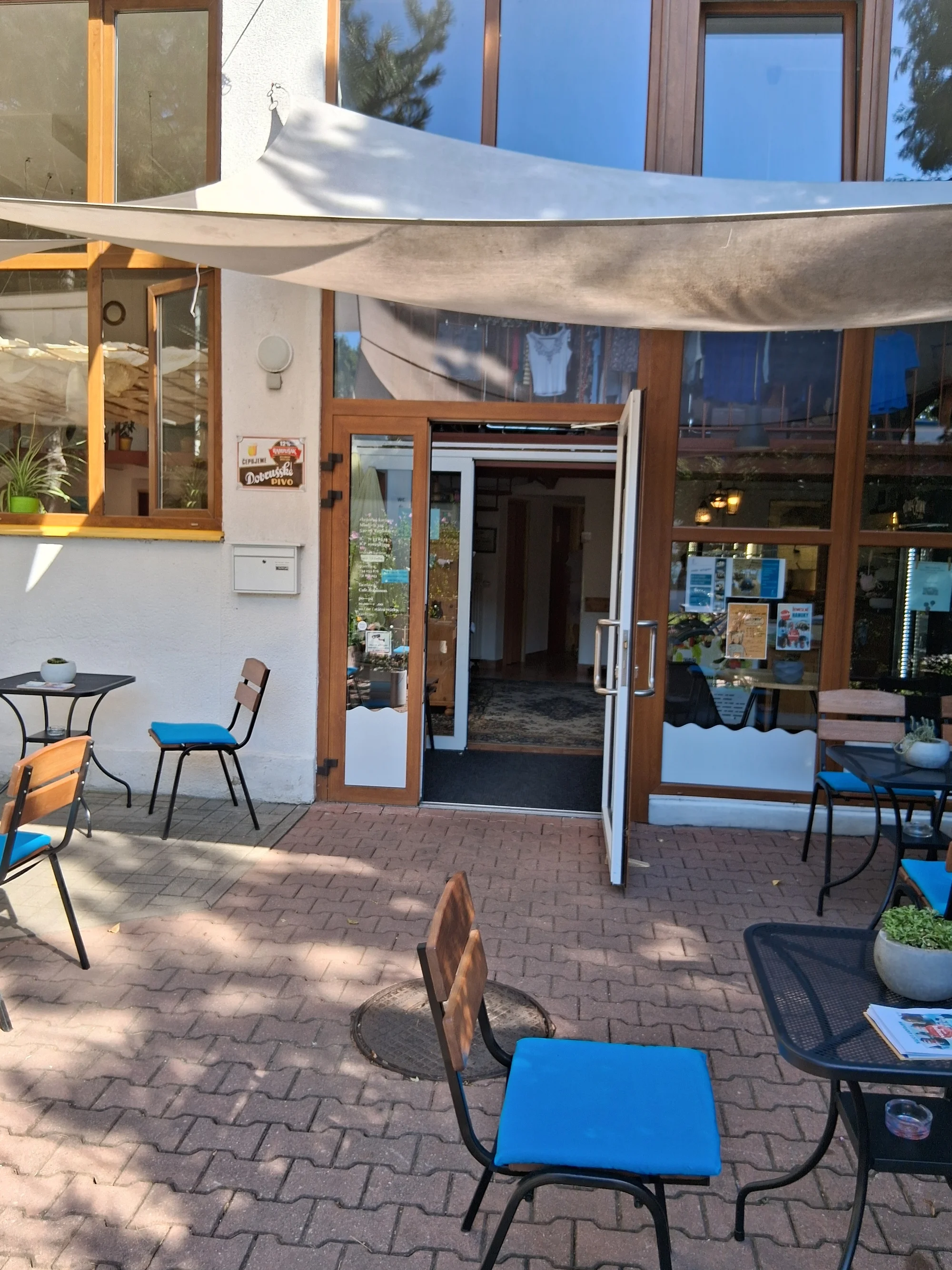 Brunch s lívanci nebo avo toastem, káva a limonáda pro 1 nebo 2 osoby