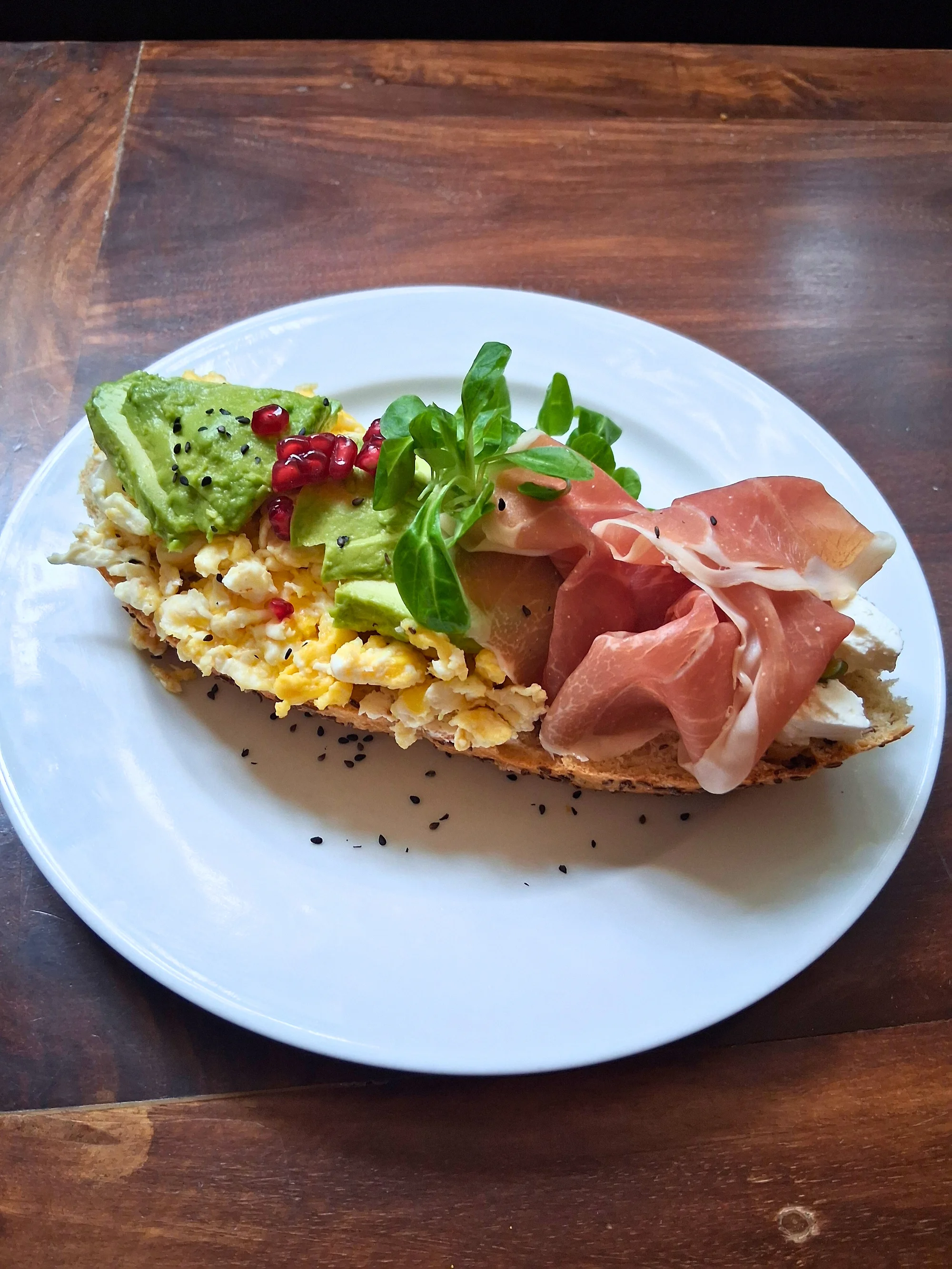 Brunch s lívanci nebo avo toastem, káva a limonáda pro 1 nebo 2 osoby