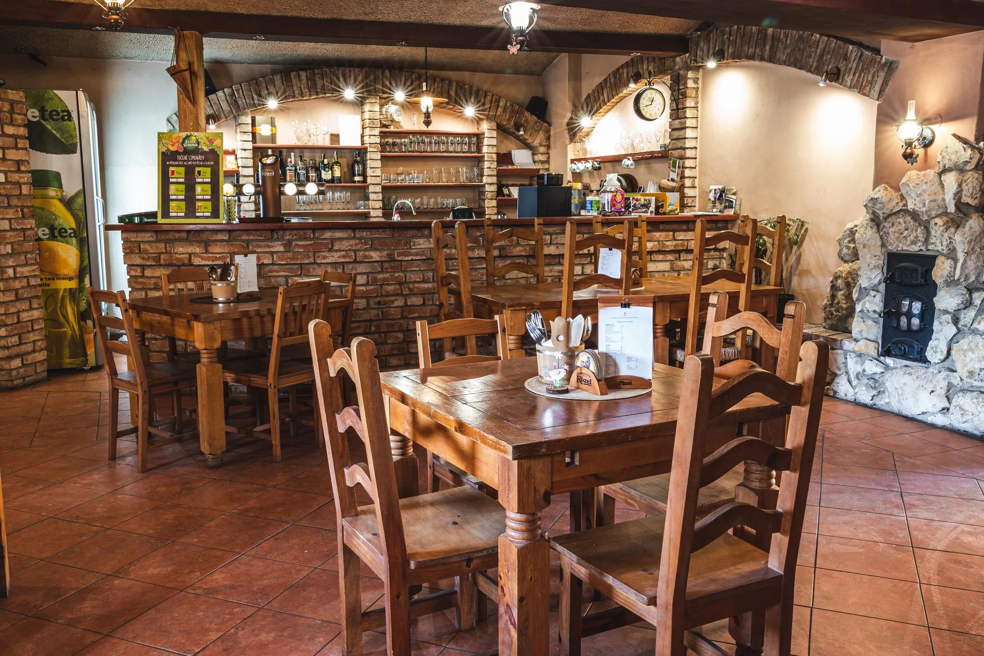 Pobyt na farmě s koňmi, prasátky i ovcemi kousek od Mosteckého jezera i vč. snídaní