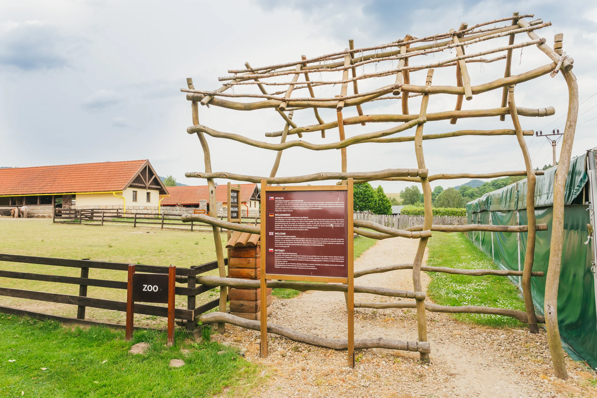 Pobyt v plně vybavené chalupě či srubu až pro 11 osob v Lužických horách