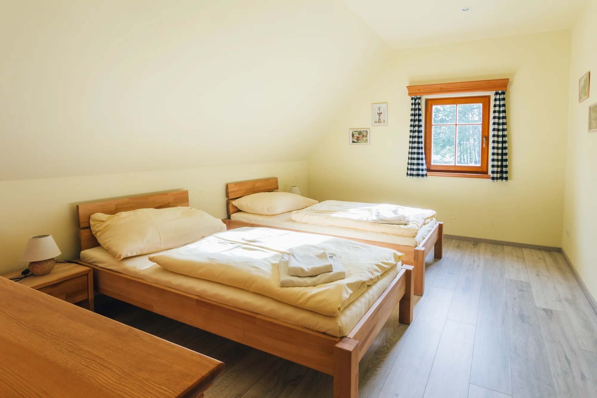 Pobyt v plně vybavené chalupě či srubu až pro 11 osob v Lužických horách