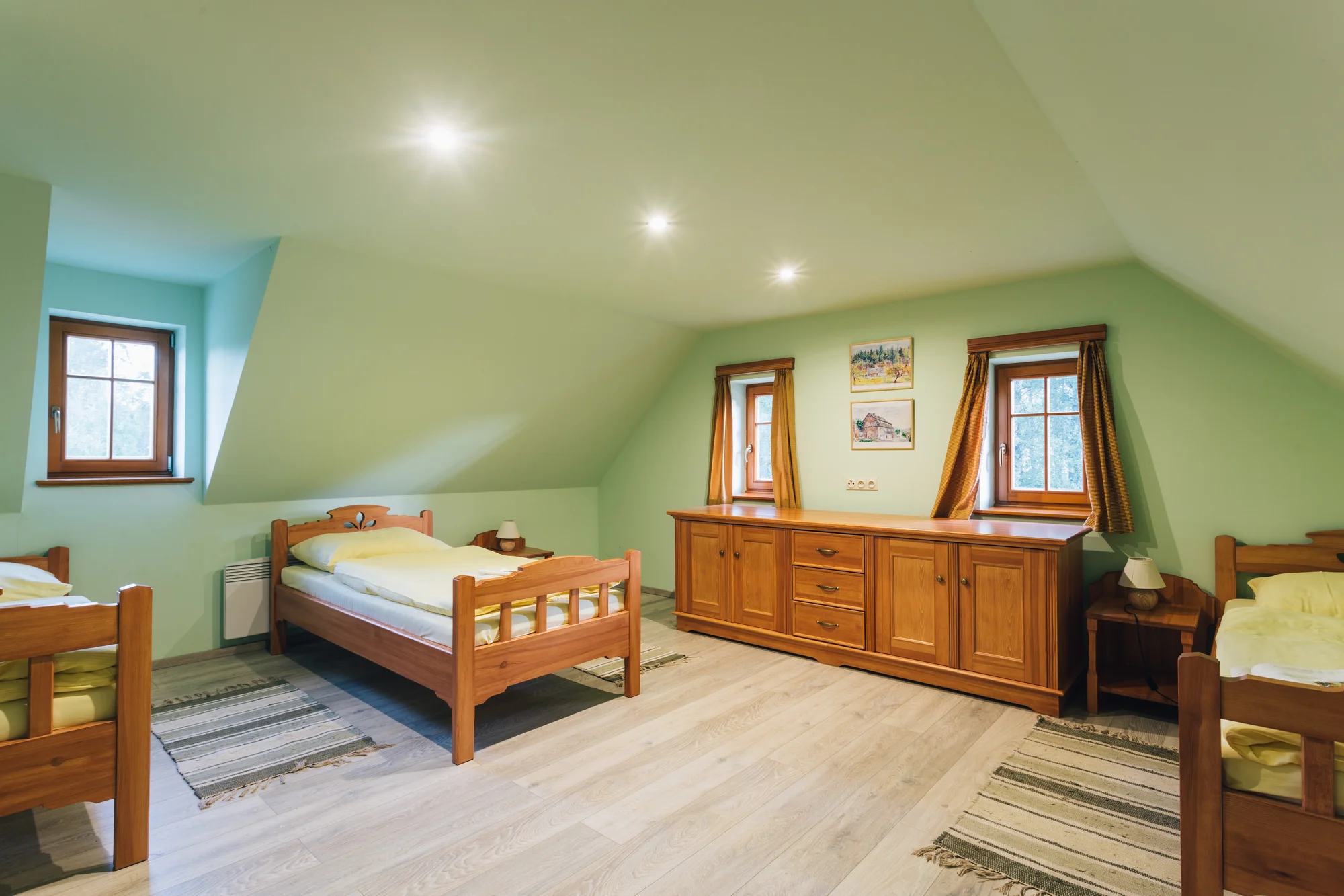 Pobyt v plně vybavené chalupě či srubu až pro 11 osob v Lužických horách