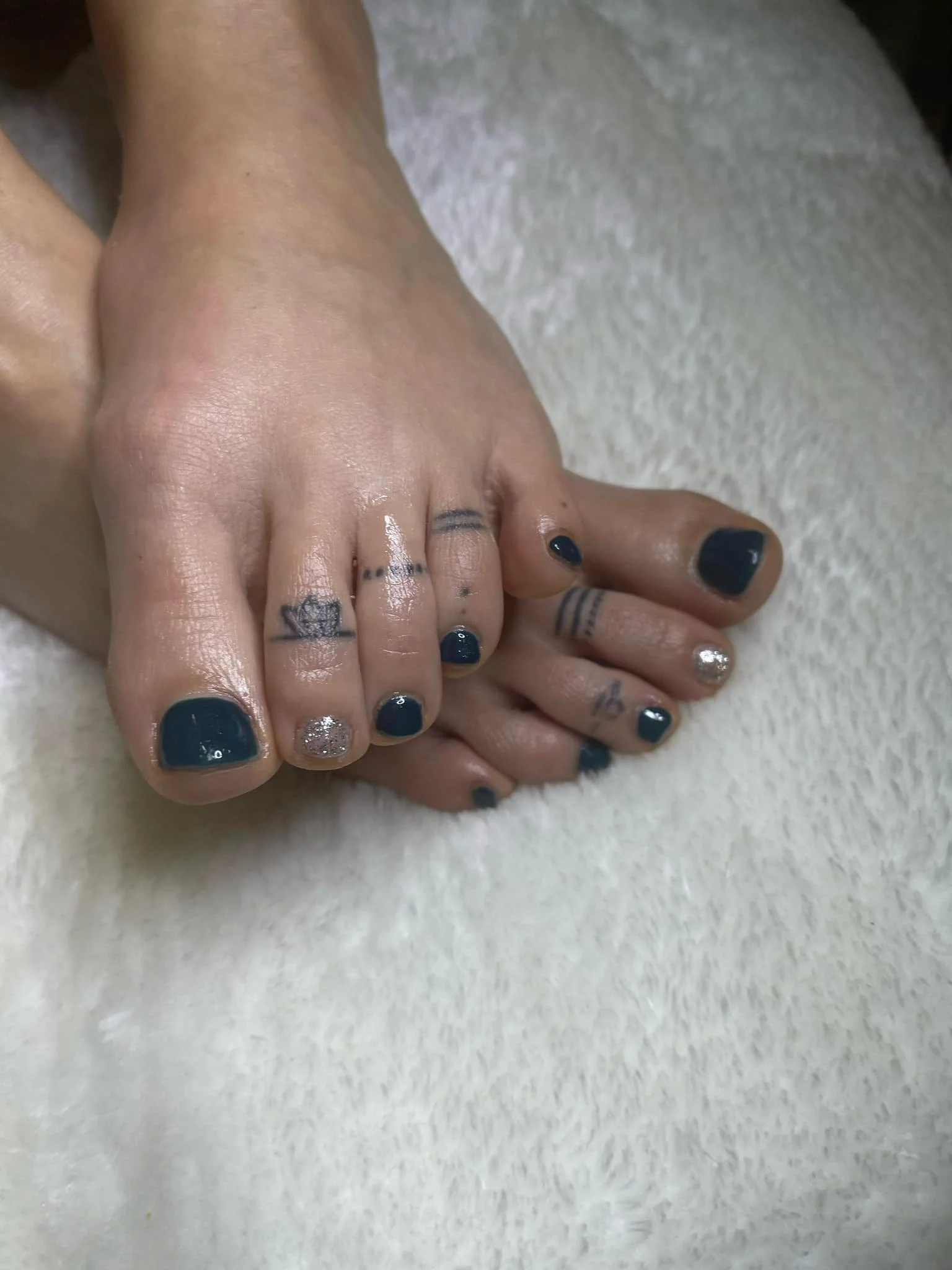 Luxusní mokrá pedikúra pro dokonalý relax či precizní suchá péče pro citlivé nožky