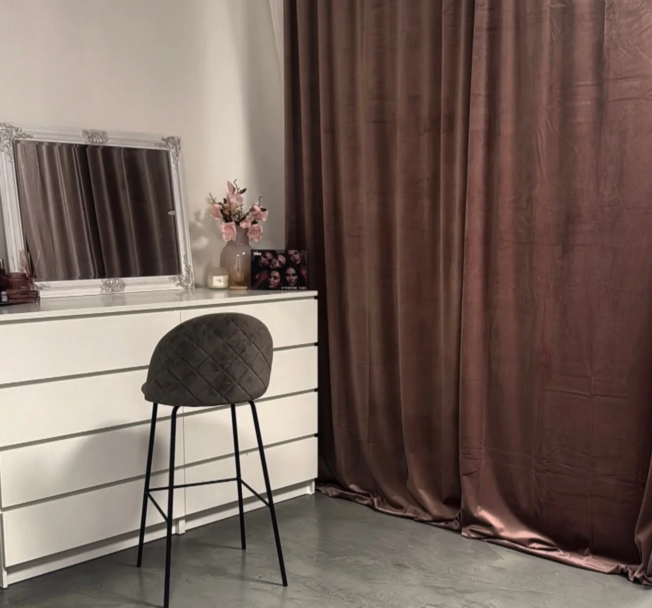 Rozjasněte svou pleť i pohled: kosmetické ošetření, laminace obočí a lifting řas