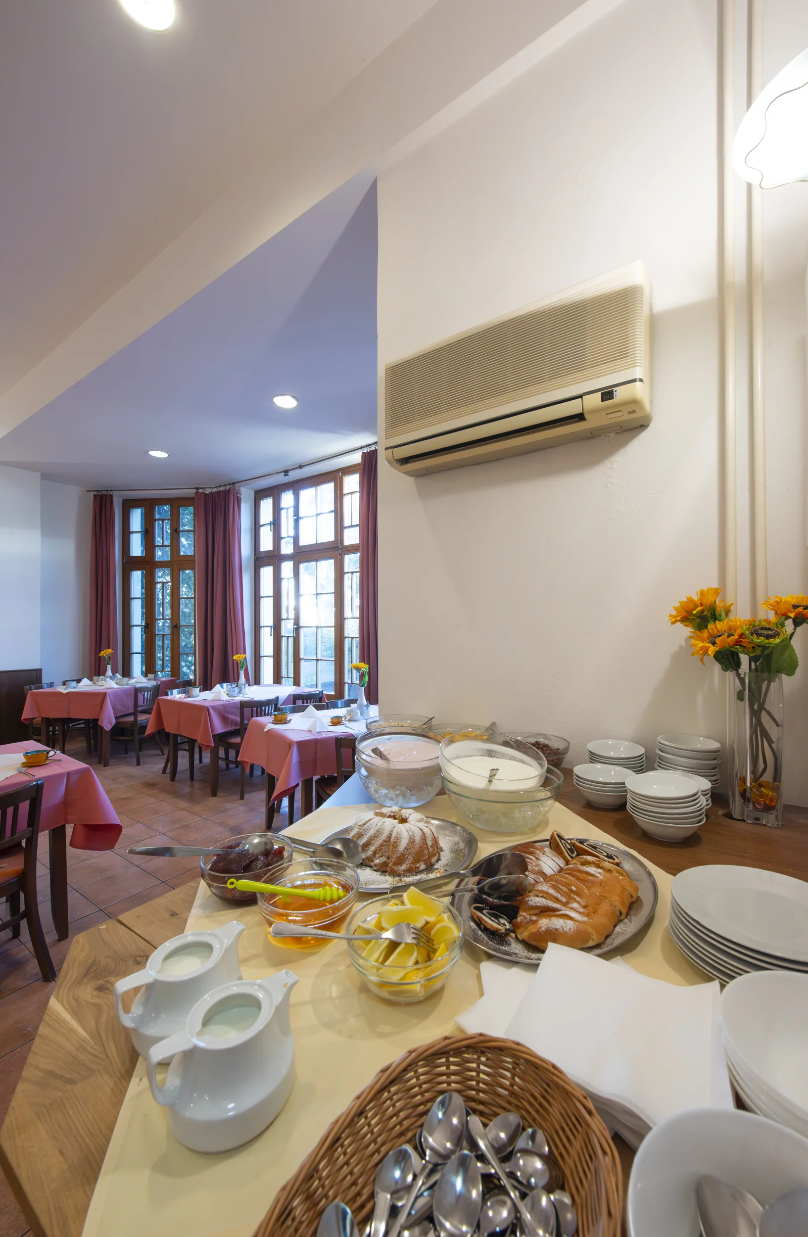 Hotel ve Starém Smokovci s polopenzí a vstupem do bazénu