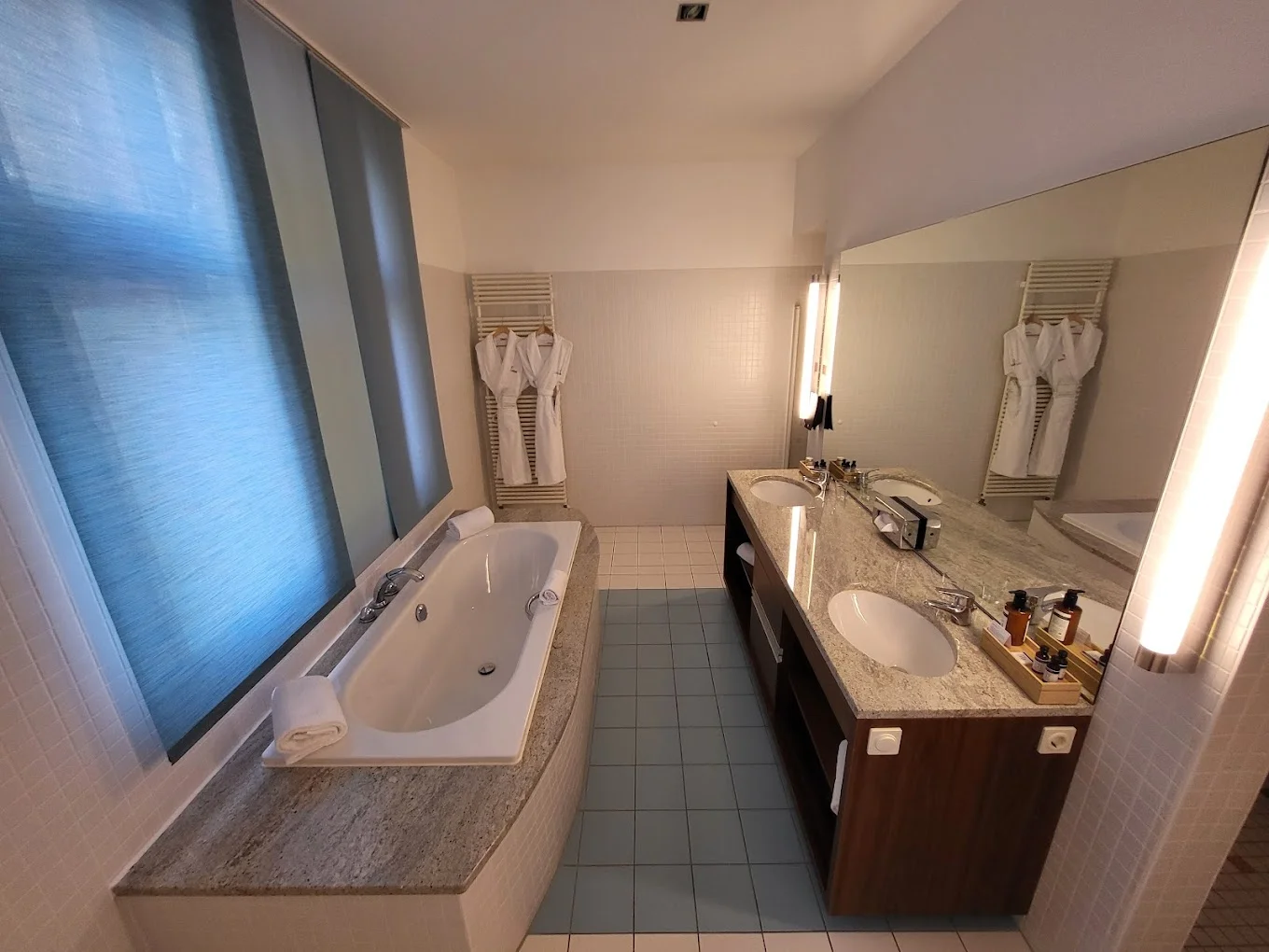 Pobyt v berlínském 4* wellness hotelu: snídaně, bazén, sauna i jacuzzi