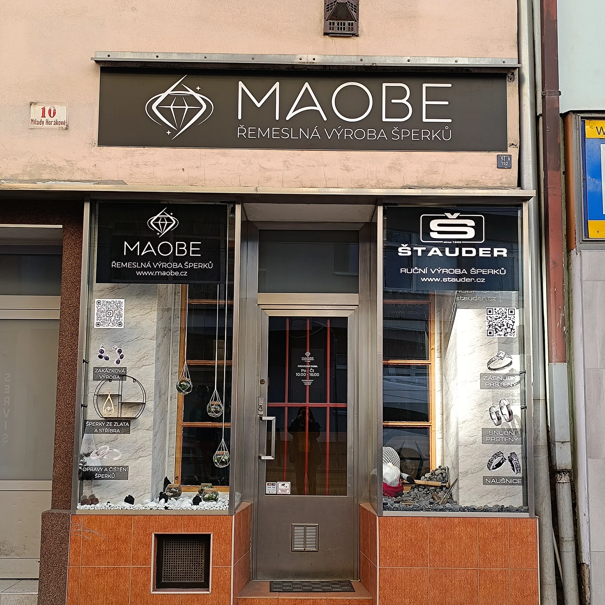 Vyrobte si vlastní šperk: 3hodinový individuální kurz se zlatnicí