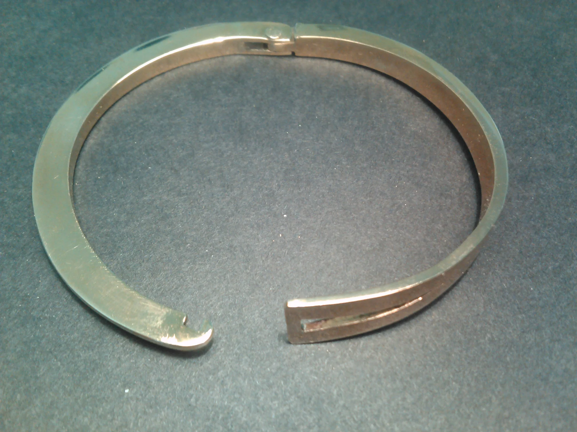 Vyrobte si vlastní šperk: 3hodinový individuální kurz se zlatnicí