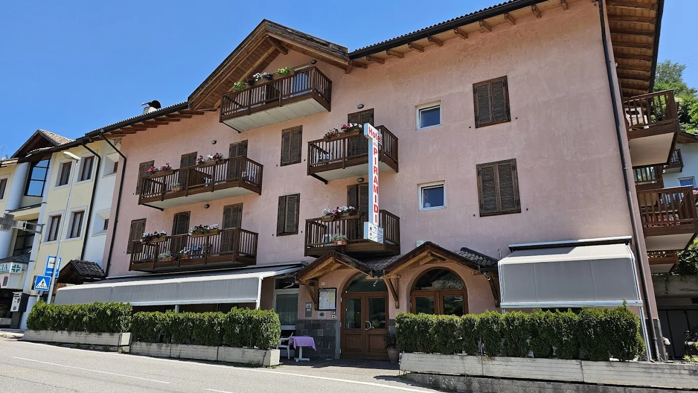 Hotel v blízkosti zemních pyramid Piramidi di Segonzano s polopenzí