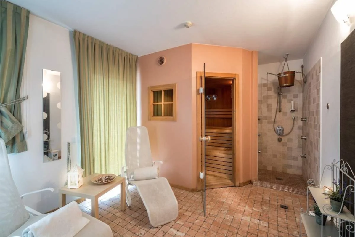 Hotel v blízkosti zemních pyramid Piramidi di Segonzano s polopenzí