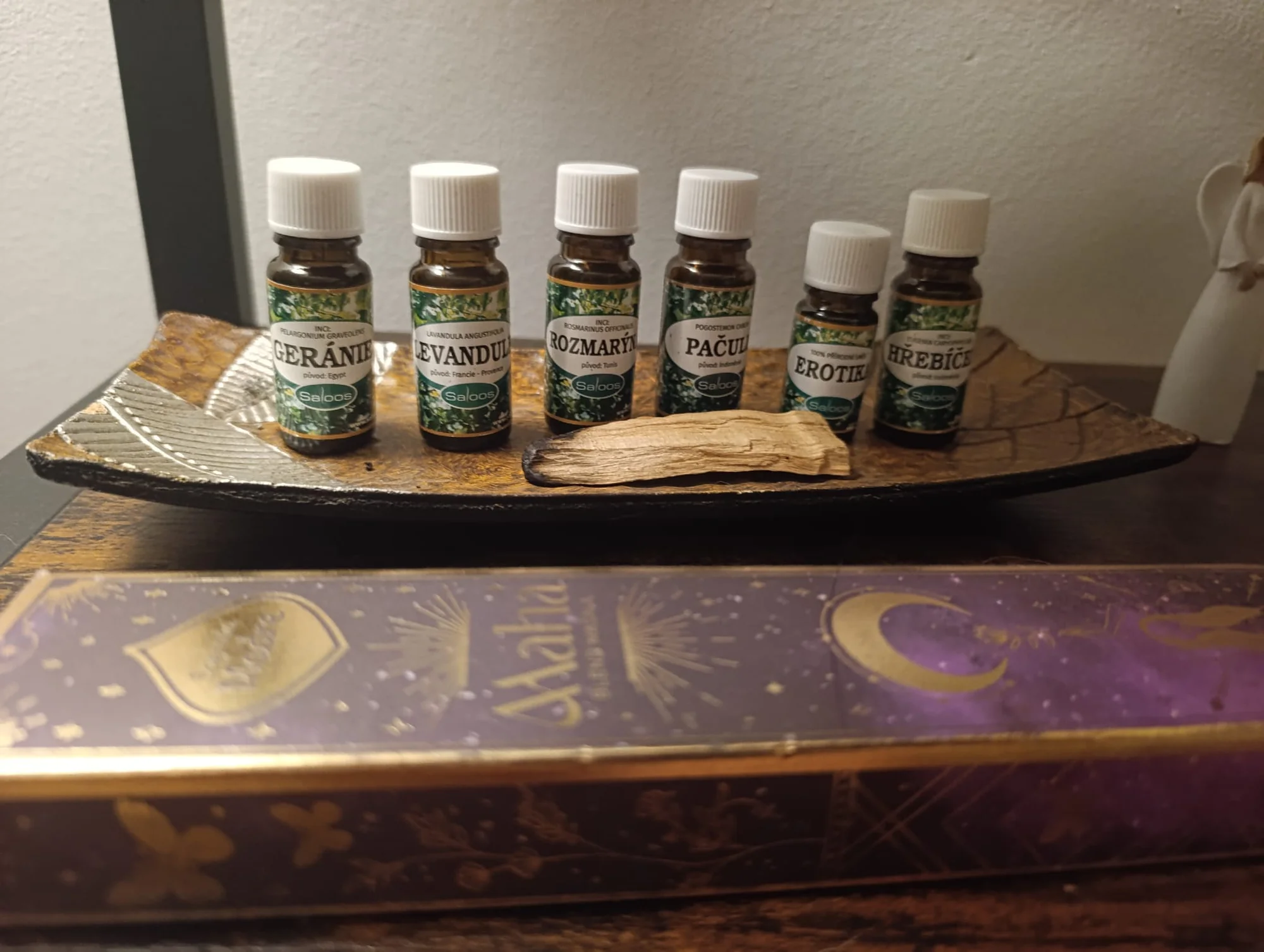 Masáž dle výběru v délce 45-60 min: horké kameny, olejová s peelingem i lomi lomi