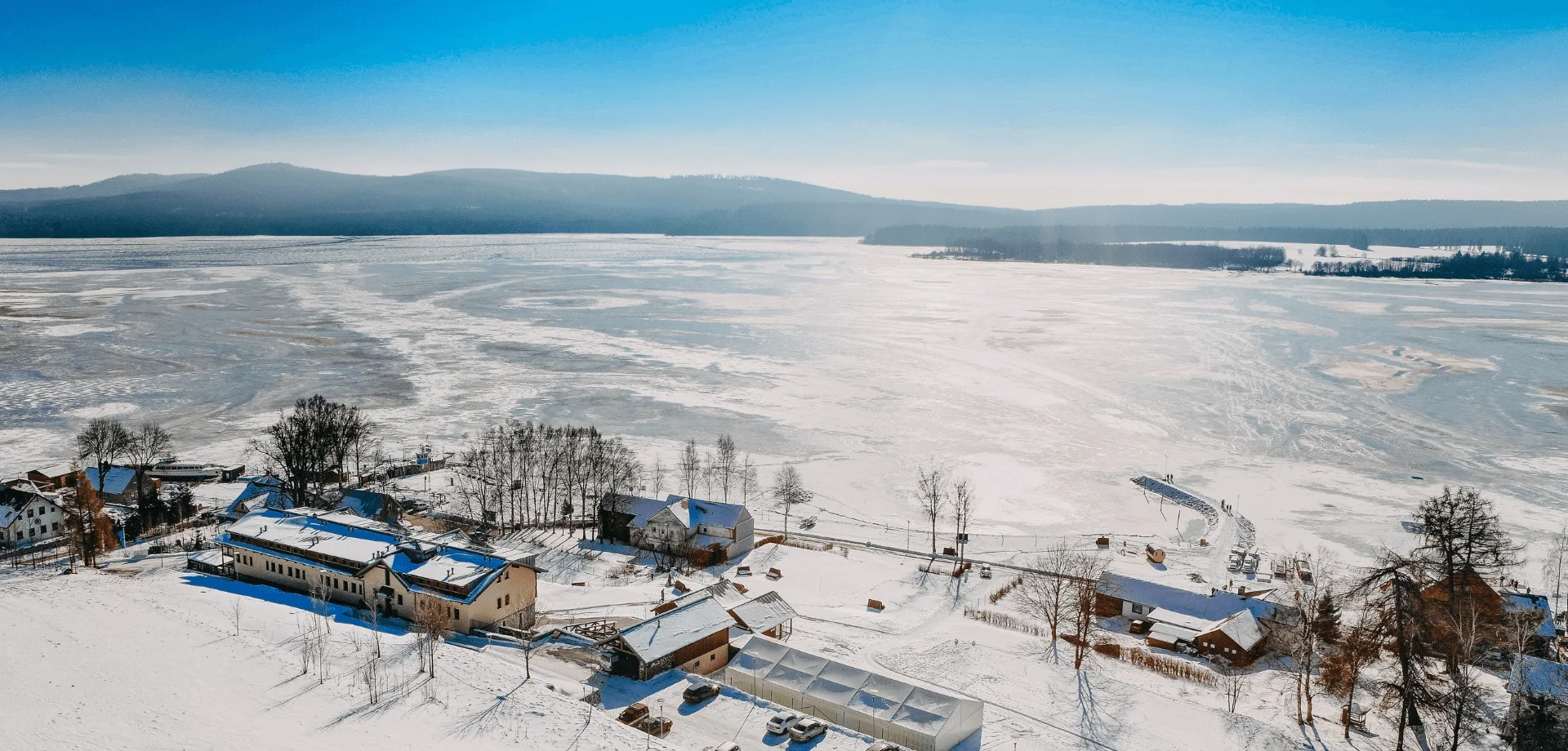 Pobyt ve 4* resortu na Lipně: jídlo a neomezený vstup do moderního wellness