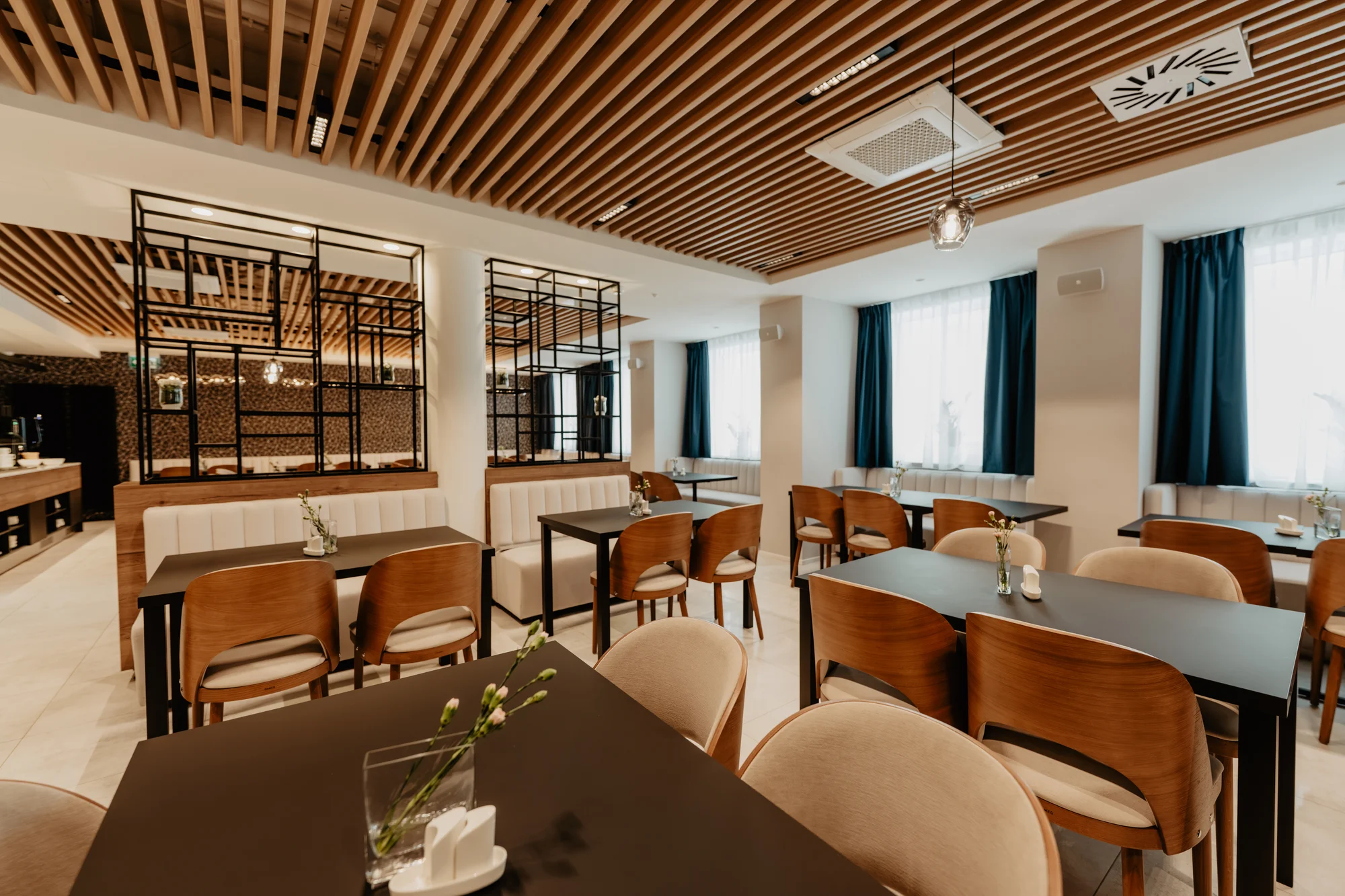 Svinoústí: hotel 200 m od pláže, neomezený wellness i strava dle výběru