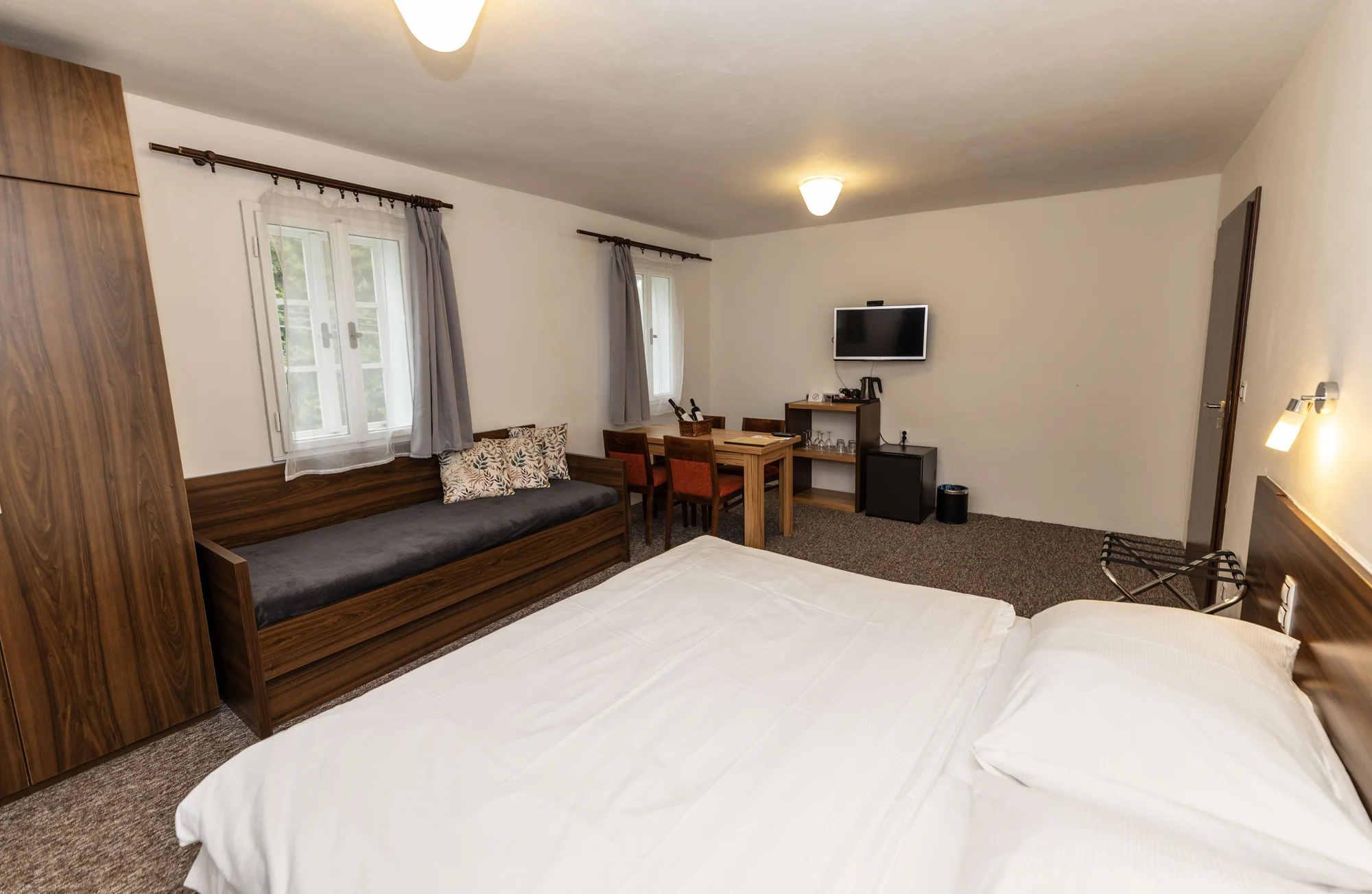 České Švýcarsko: romantický pobyt v historické hájence, snídaně i možnost tříchodové večeře a sudu