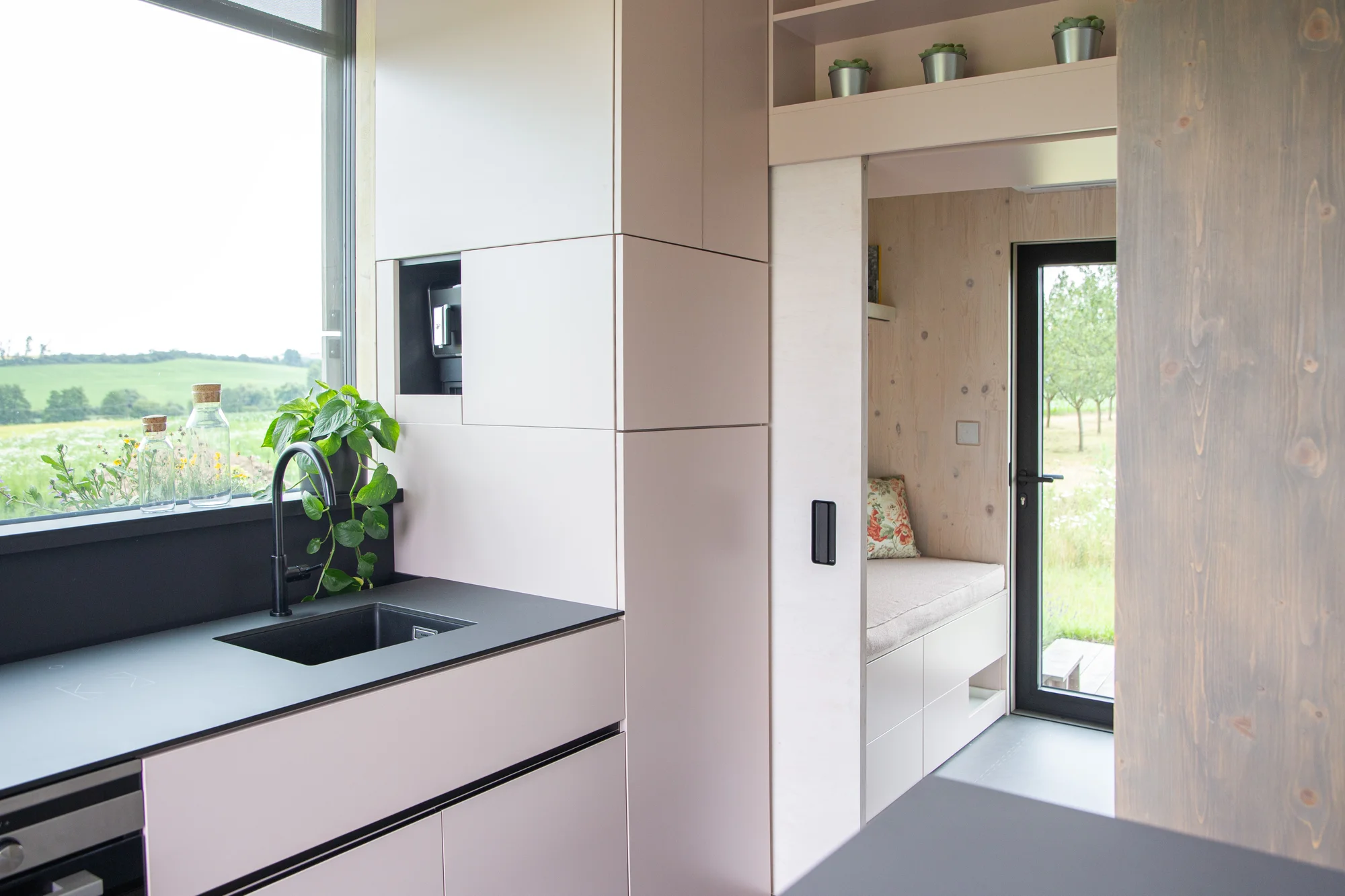 Netradiční ubytování v ulitě: domek s promyšlenými detaily až pro 5 osob