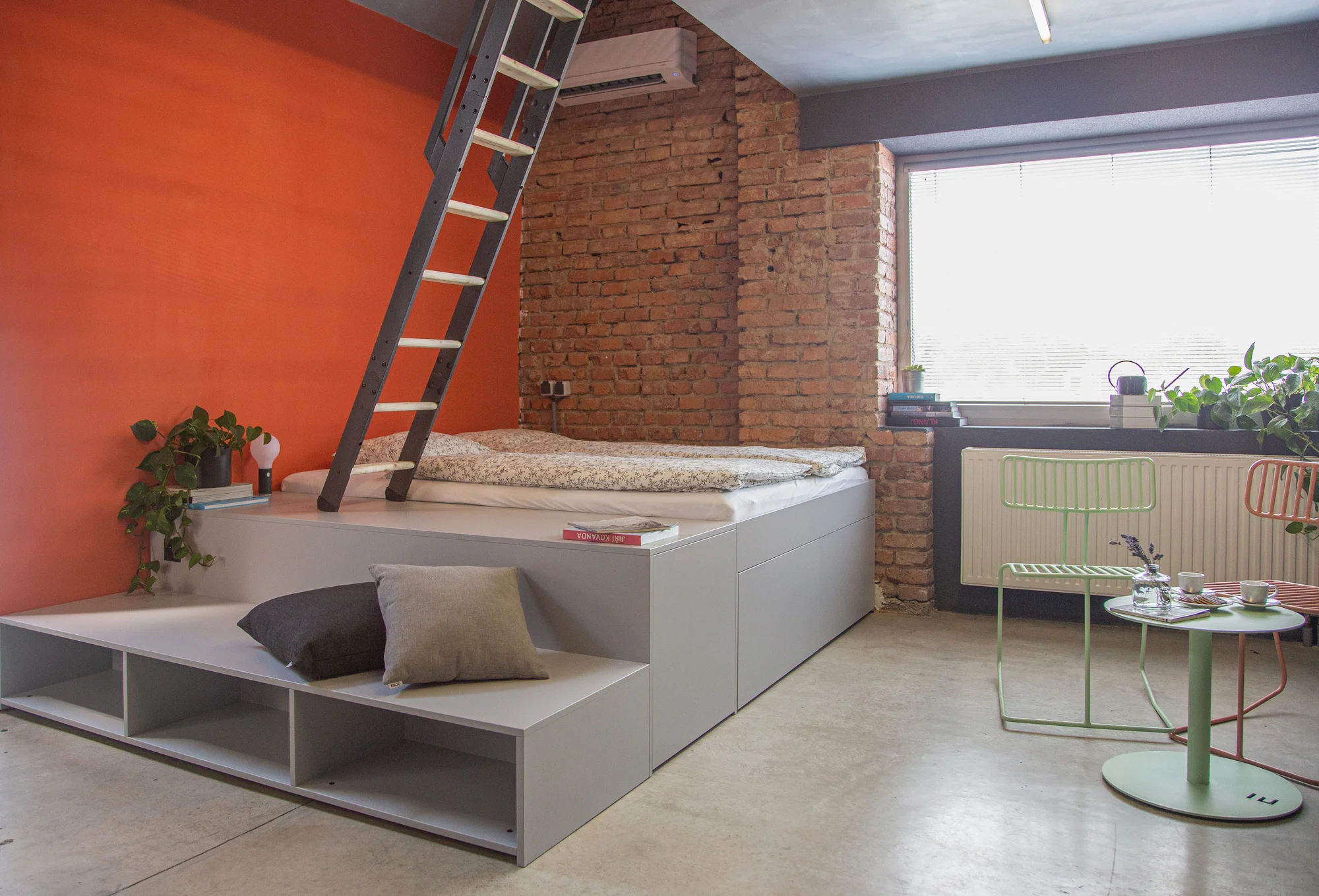 Bílovice: netradiční ubytování v mezonetovém apartmánu na Poli designu