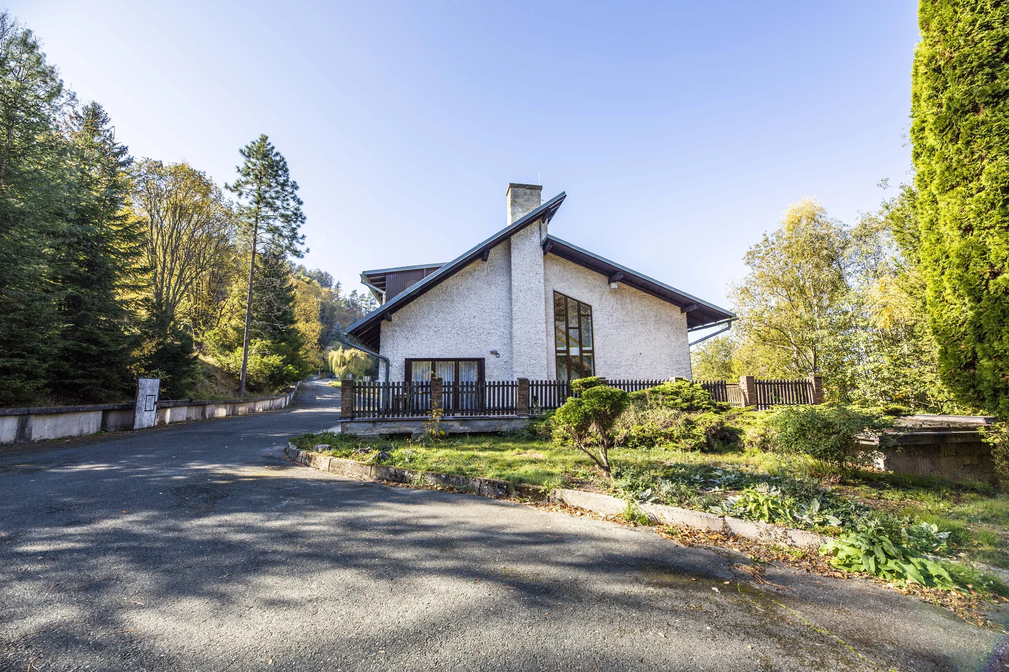 Ráj všech výletníků: penzion u Náchoda s polopenzí a venkovním bazénem