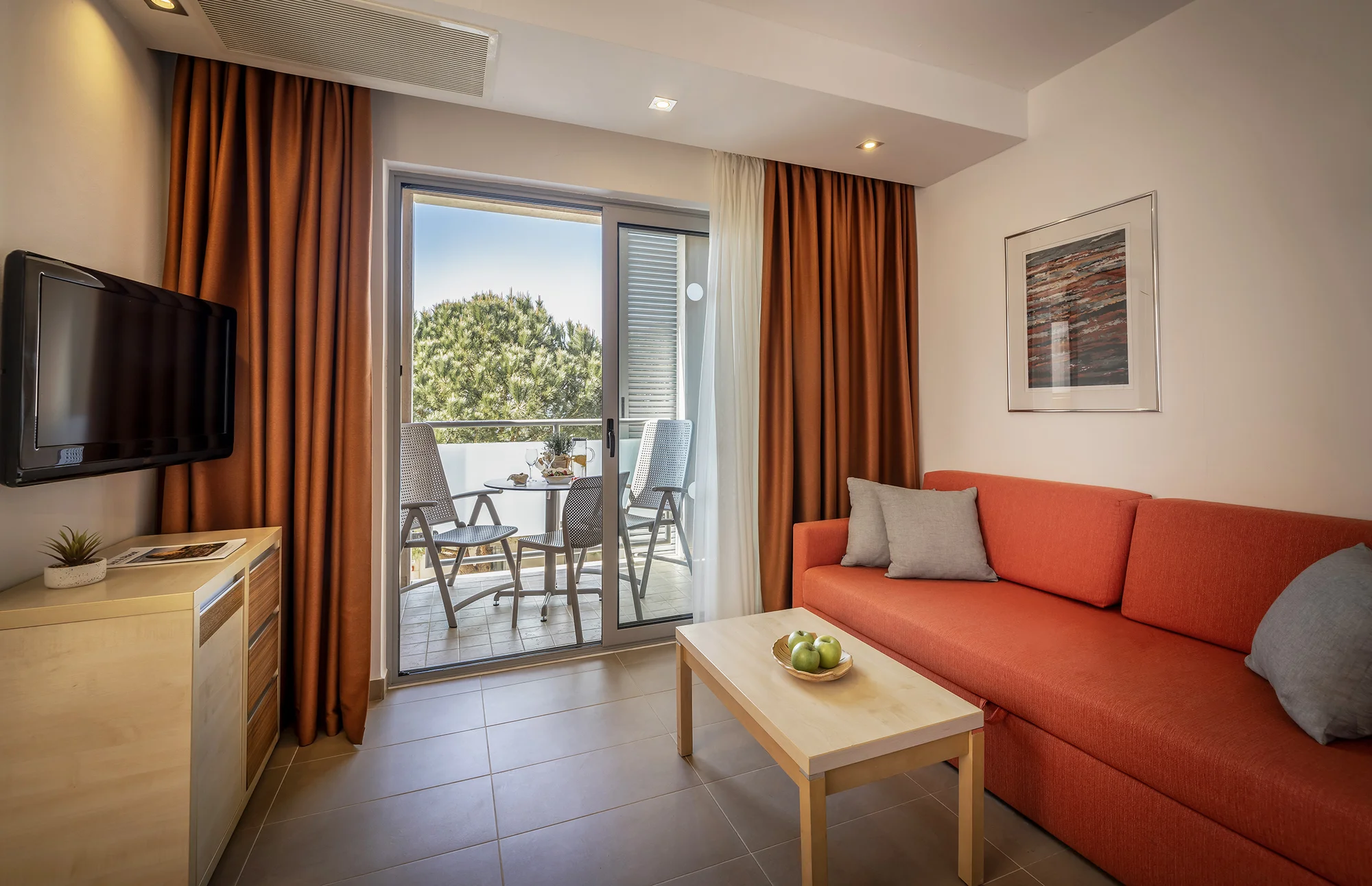 Rodinná dovolená na Istrii: 4* apartmánový resort přímo u moře, snídaně i polopenze