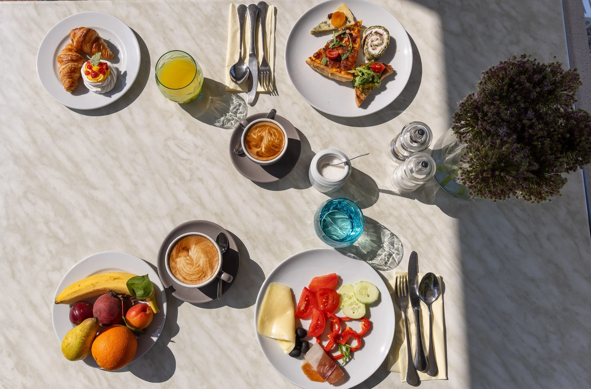 Dovolená v chorvatském Gradacu: 4* hotel u pláže, se snídaní či polopenzí