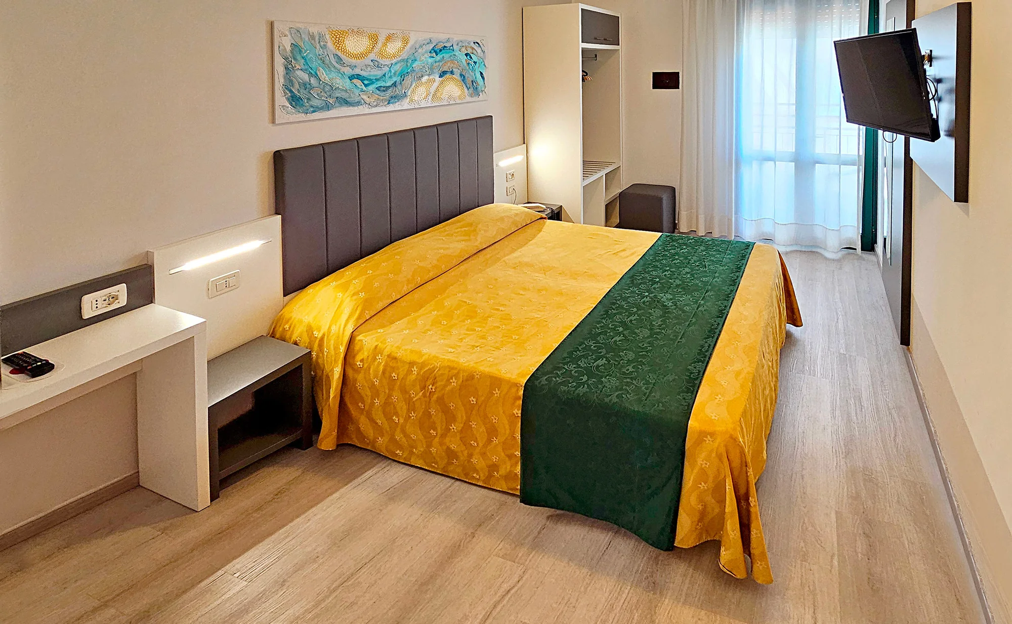 Italské Jesolo: 3* hotel přímo u pláže a snídaně či polopenze