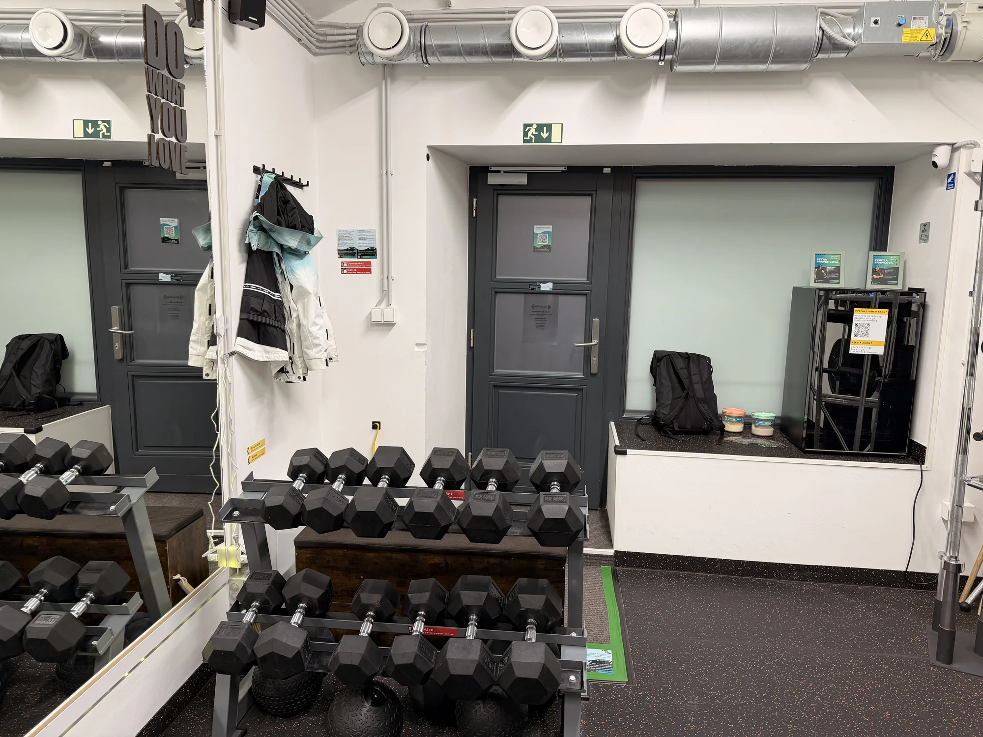 Hodinové vstupy do soukromé posilovny i s trenérkou pro 1–3 osoby