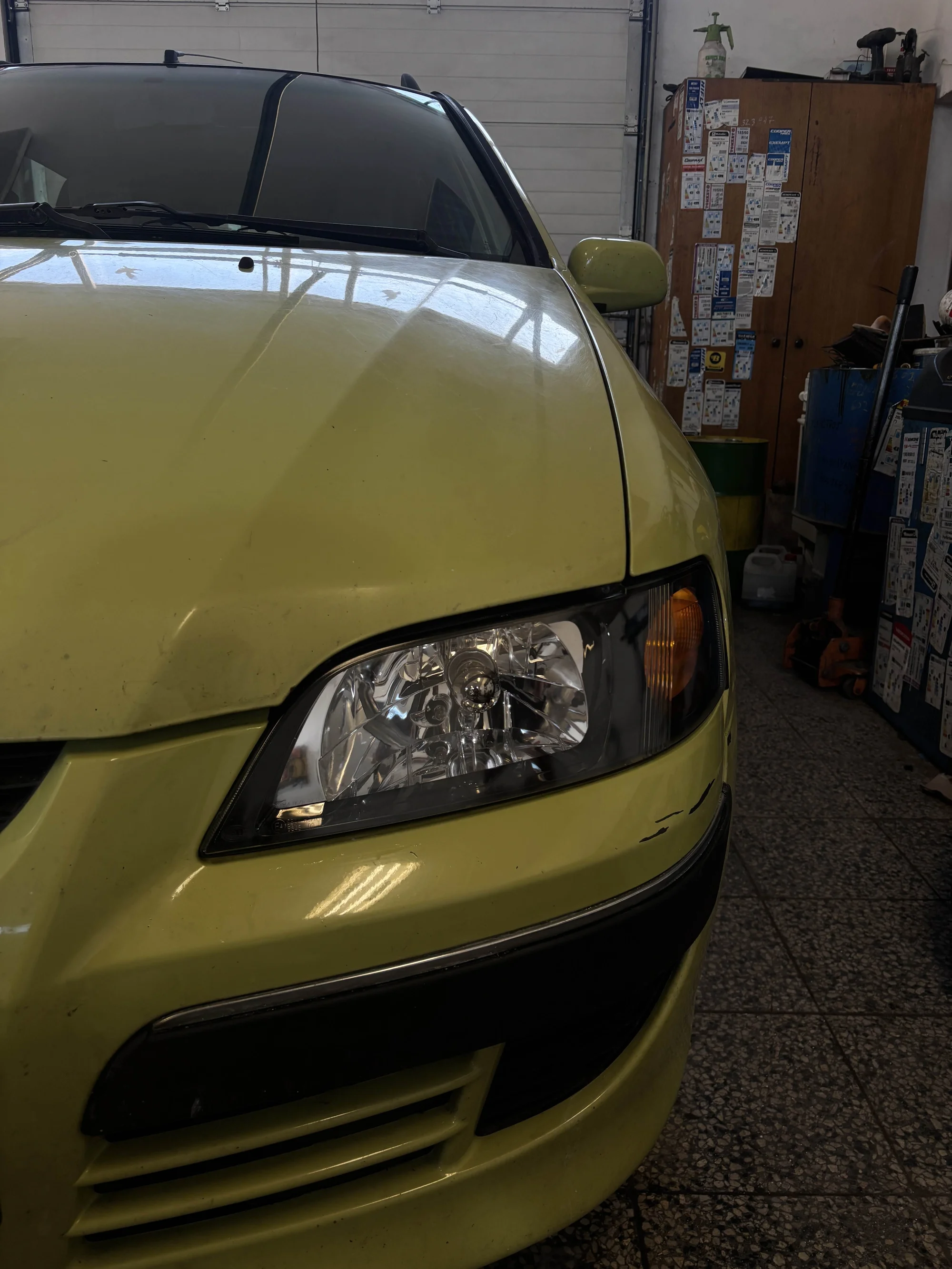 Renovace světlometů: základní i prémiová péče, ochrana keramickou nebo PPF vrstvou