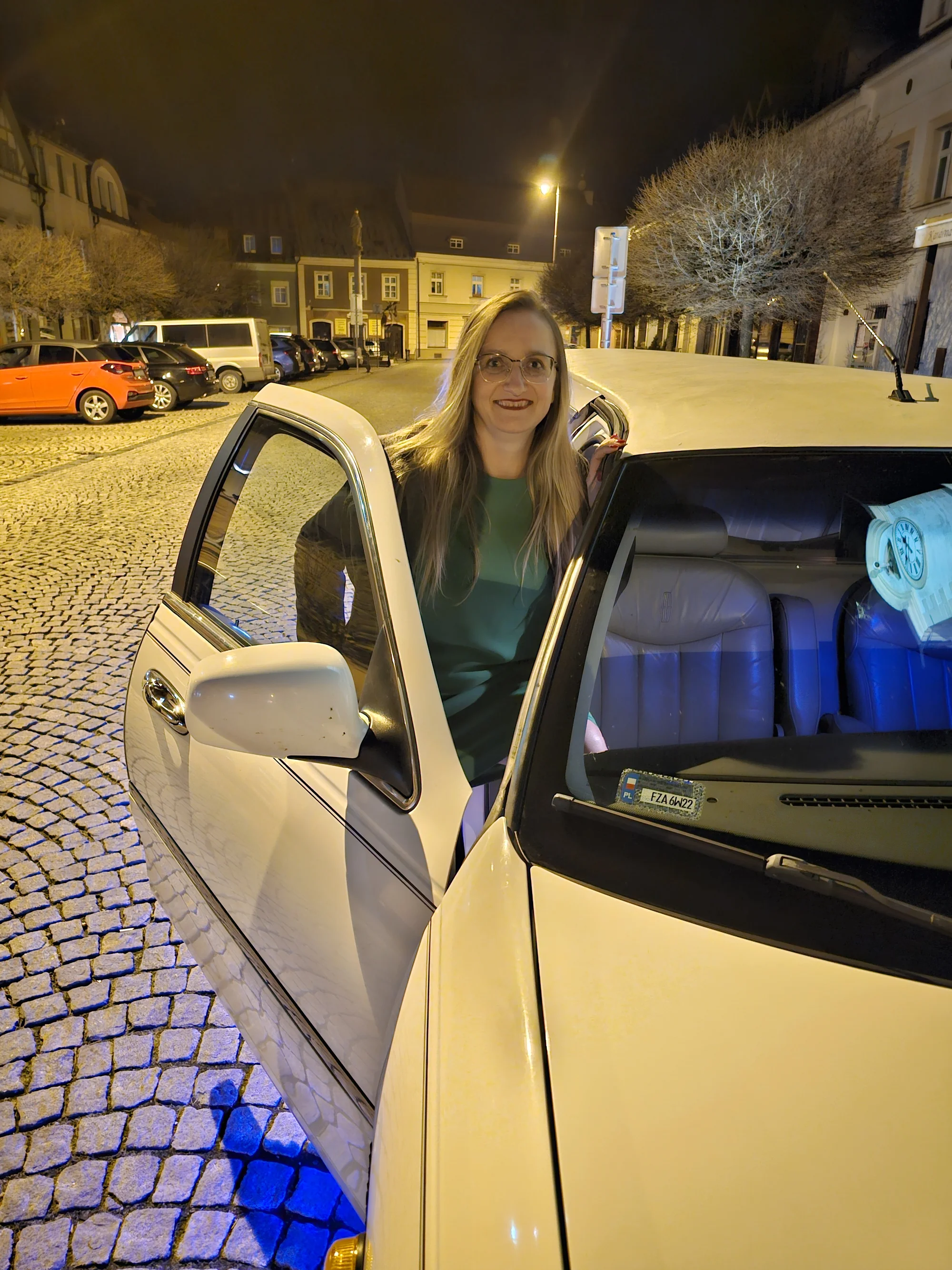 Jízda limuzínou na 1-3 hodiny: zážitek až pro 8 osob, láhev sektu v ceně