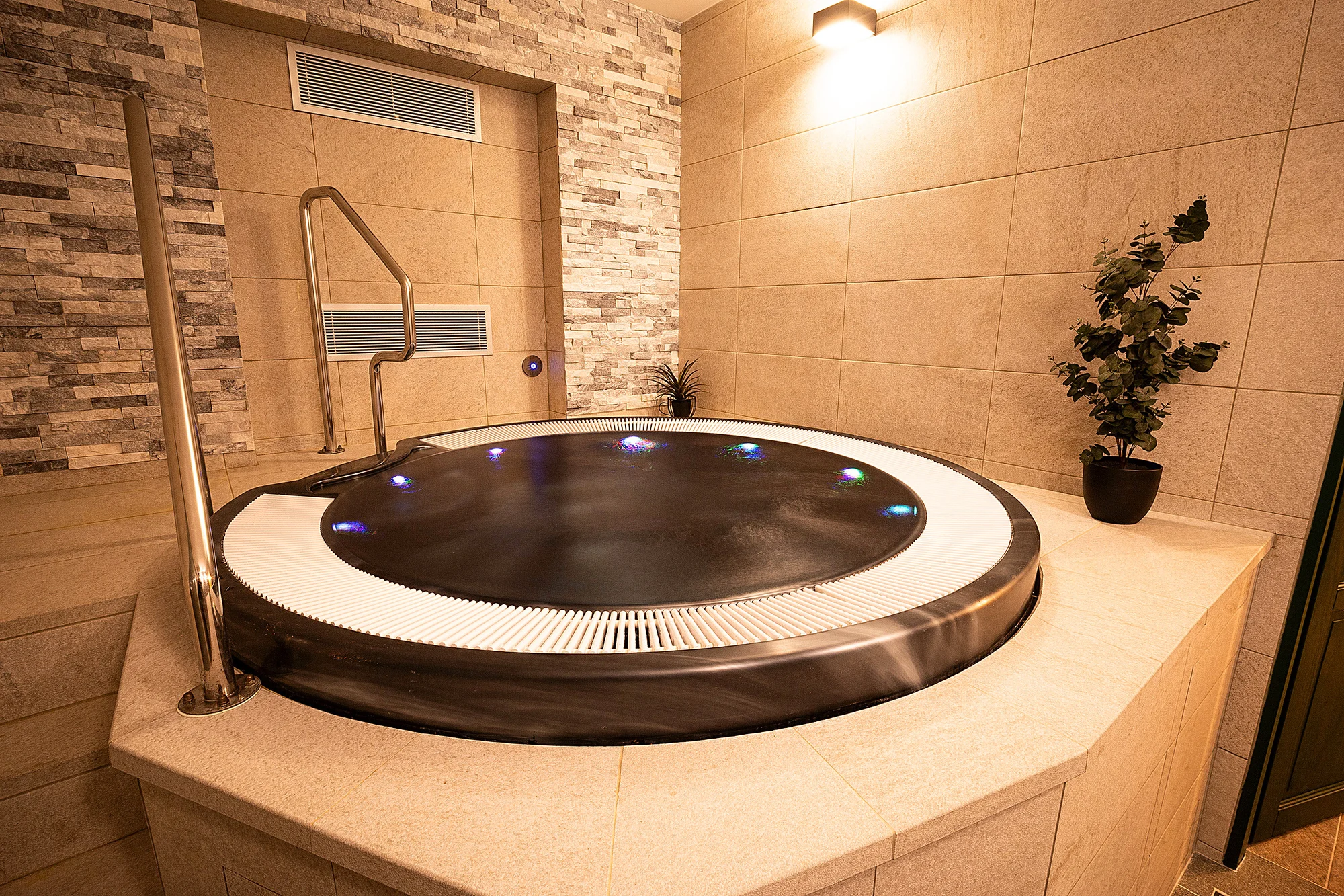 Šumavská Modrava: vybavené apartmány pro dva či rodinu, vč. polopenze i privátního wellness