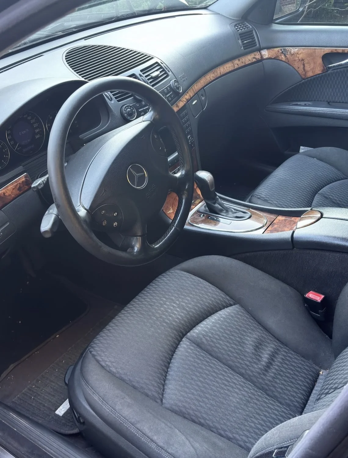 Detailní čištění auta: interiér vč. tepování, exteriér, ozon i kompletní balíček