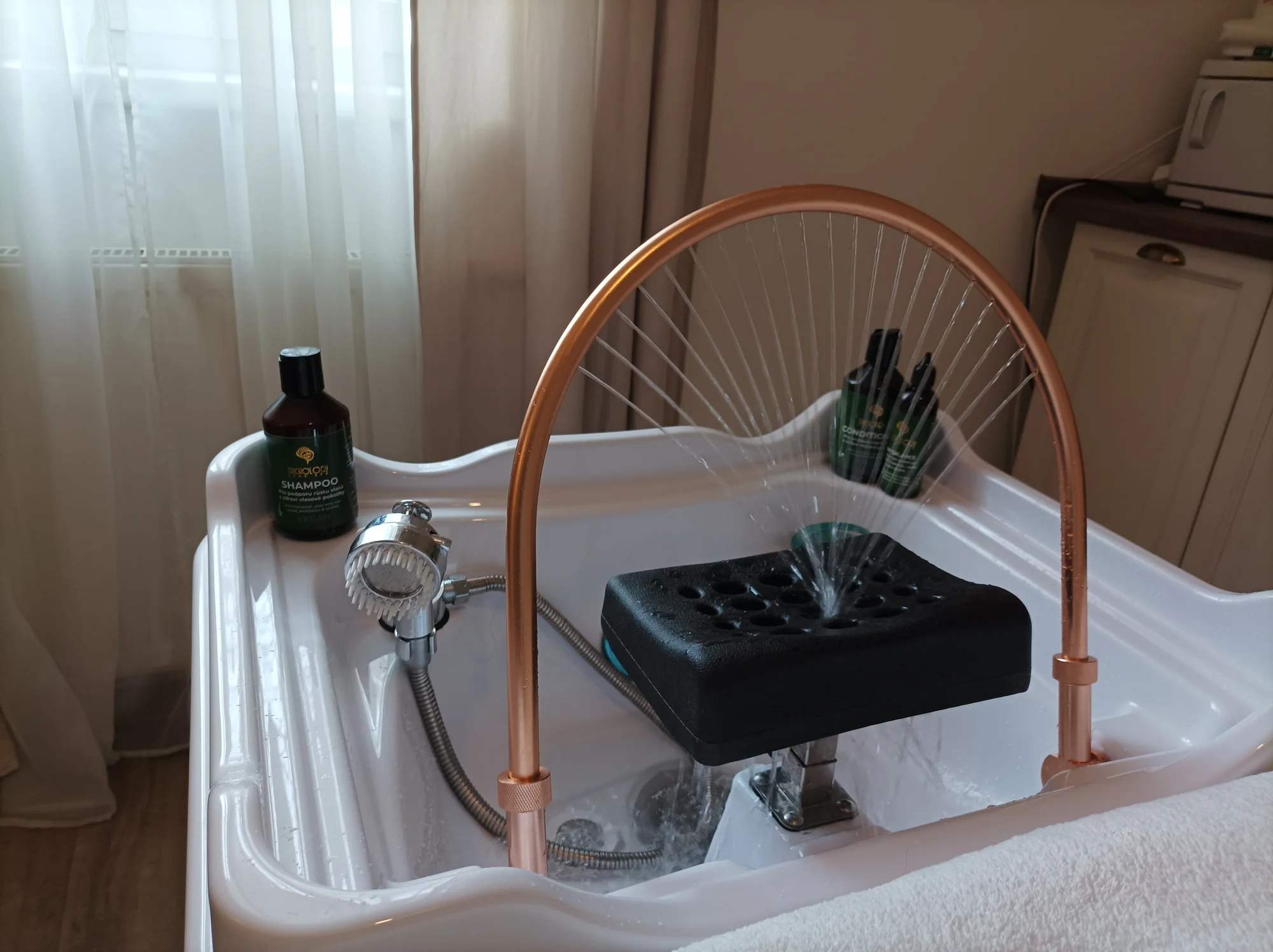 Head Spa: japonský rituál péče o vlasy a relaxace v délce 90 nebo 120 min.