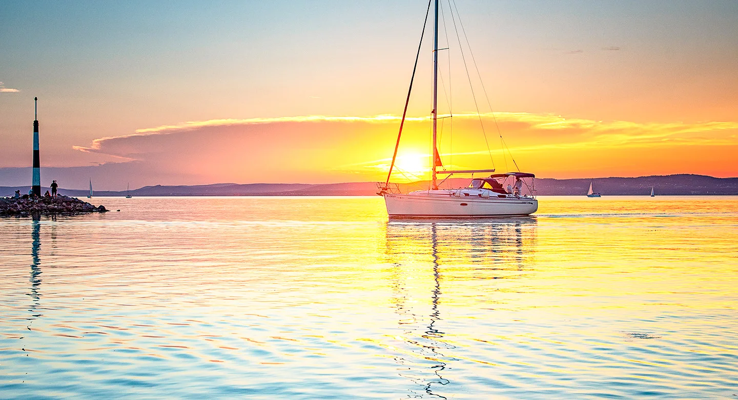 Hotel 300 metrů od Balatonu: neomezený wellness a polopenze