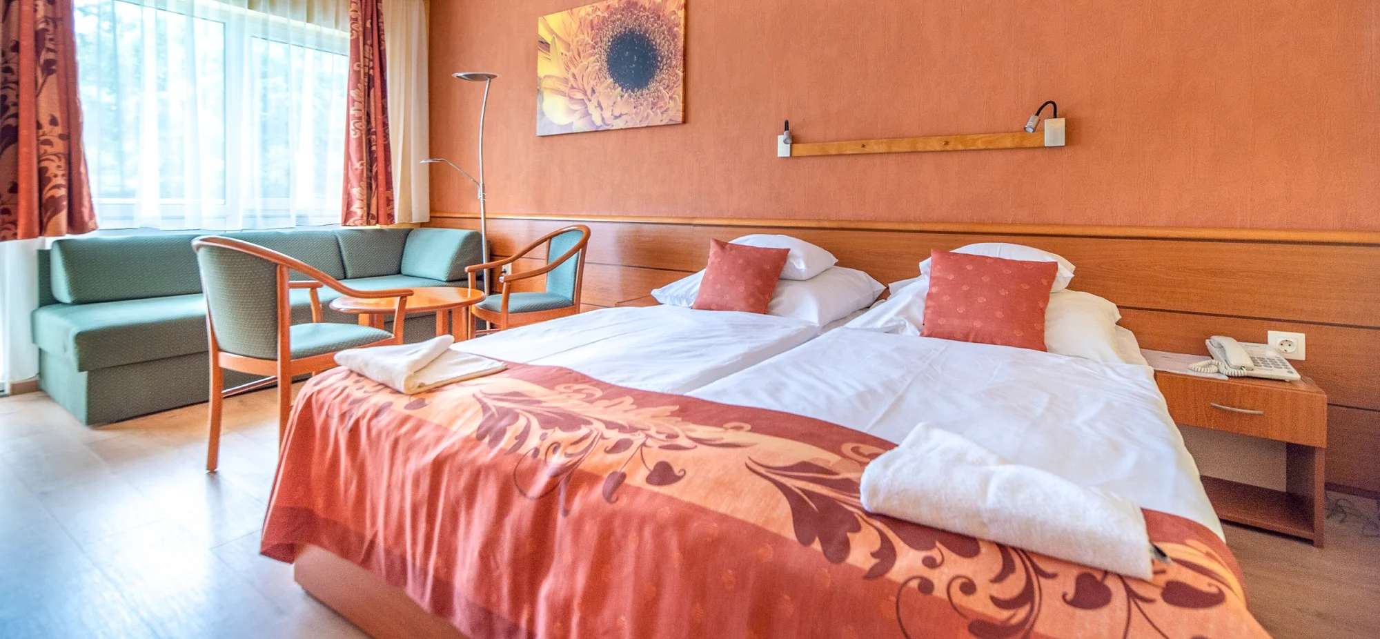 Hotel 300 metrů od Balatonu: neomezený wellness a polopenze