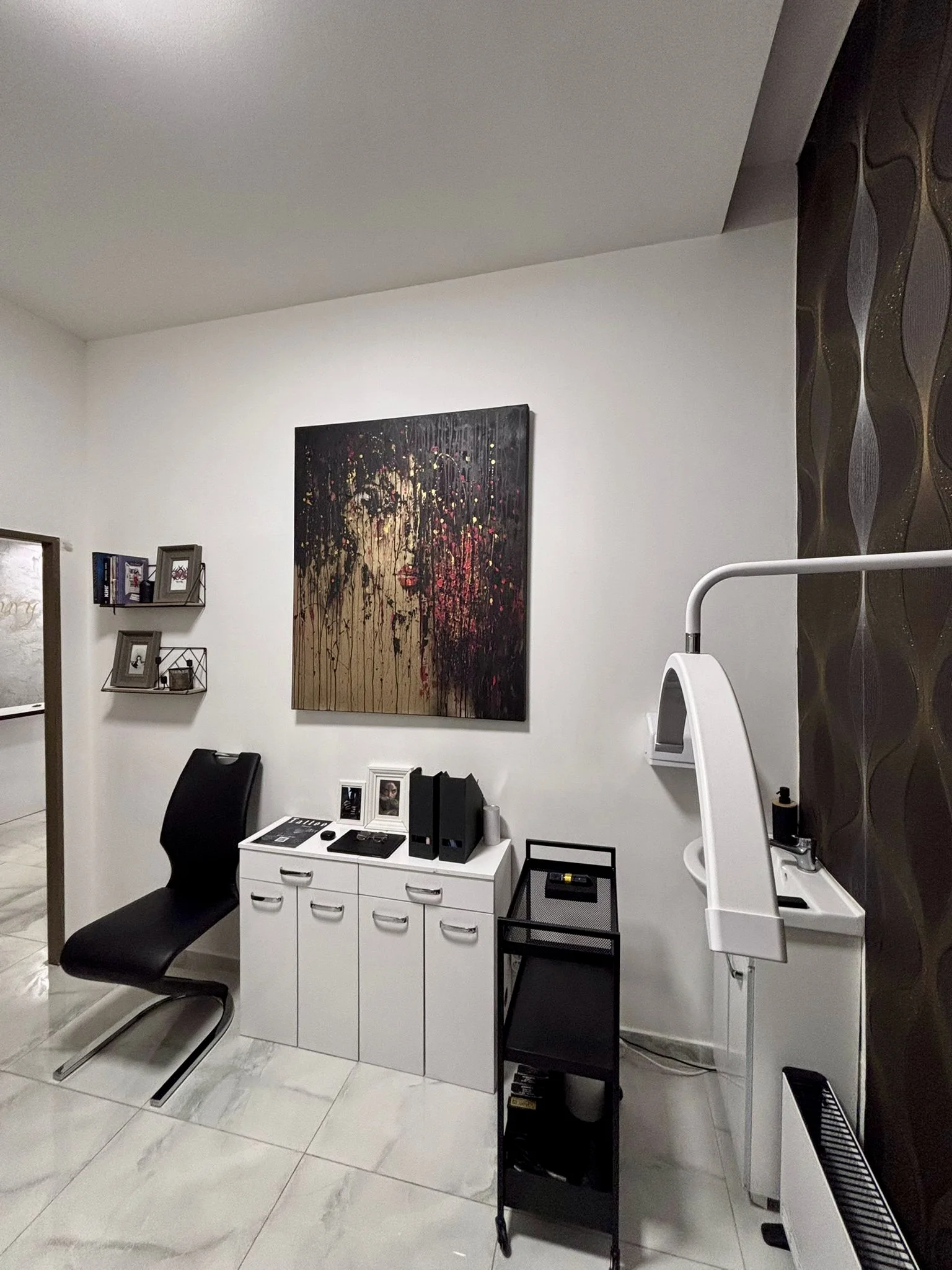 Nové tetování o velikosti 5 × 5 cm nebo úprava stávajícího: studio v centru