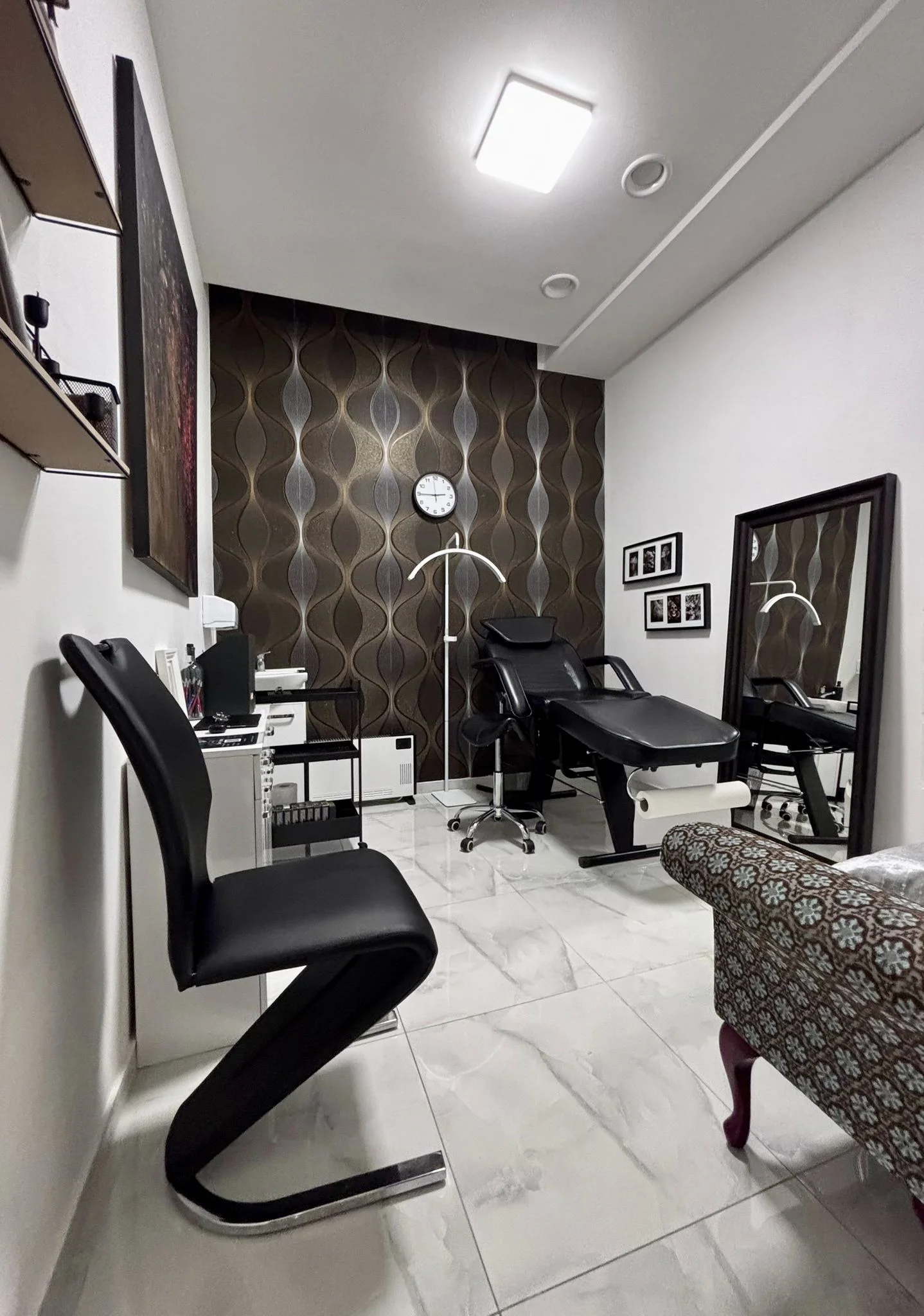 Nové tetování o velikosti 5 × 5 cm nebo úprava stávajícího: studio v centru