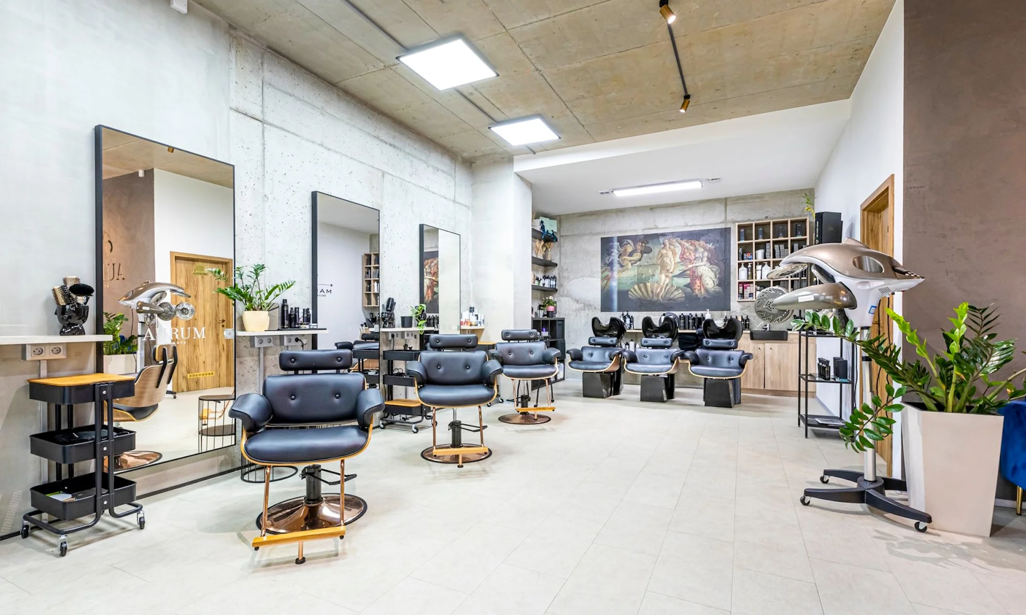 Profesionální péče o vlasy: otevřené vouchery na 500 až 3000 Kč do kadeřnického studia