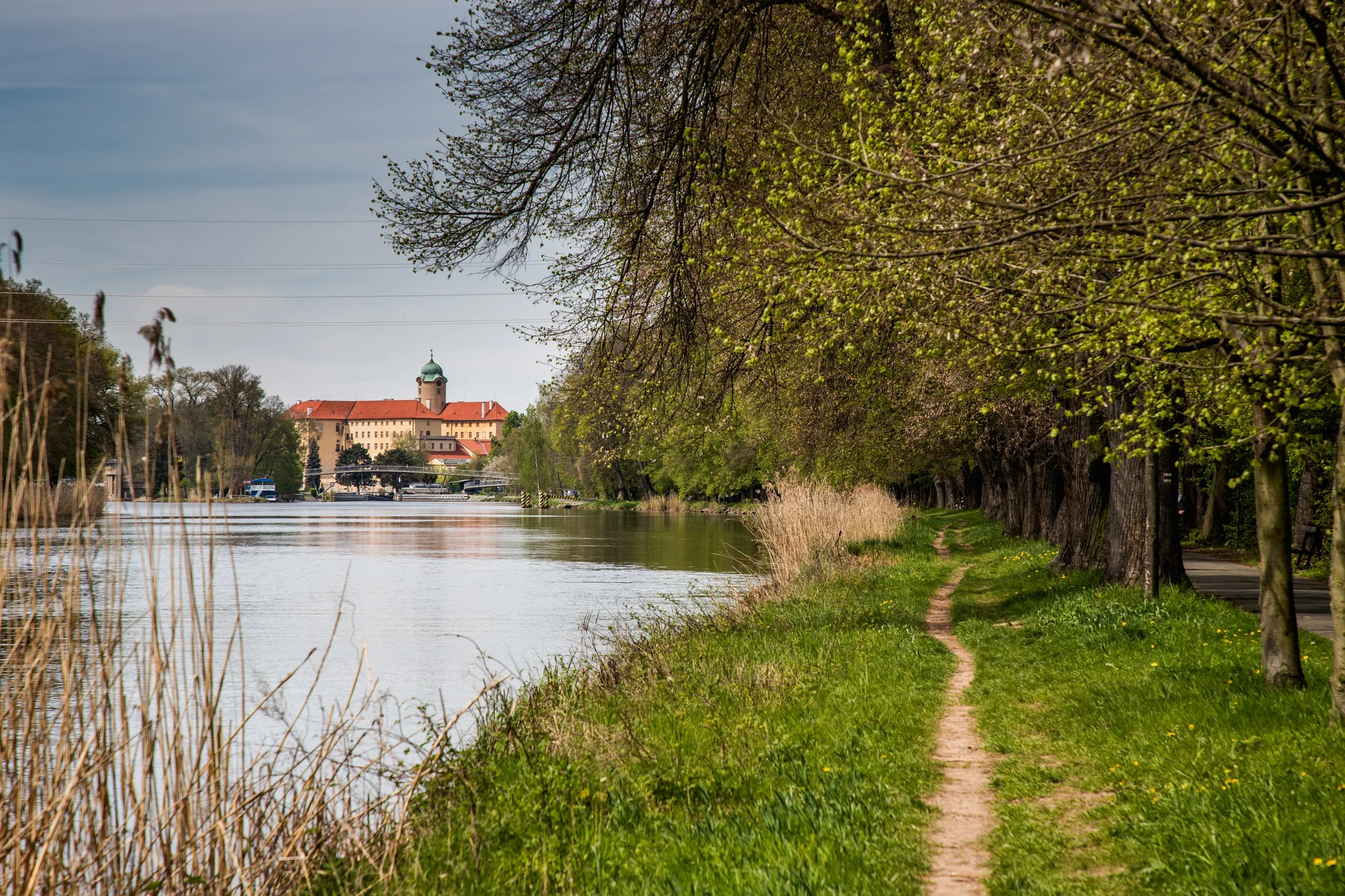 Dovolená v Poděbradech: apartmán či pokoj se snídaní, 3 km od centra a kolonády