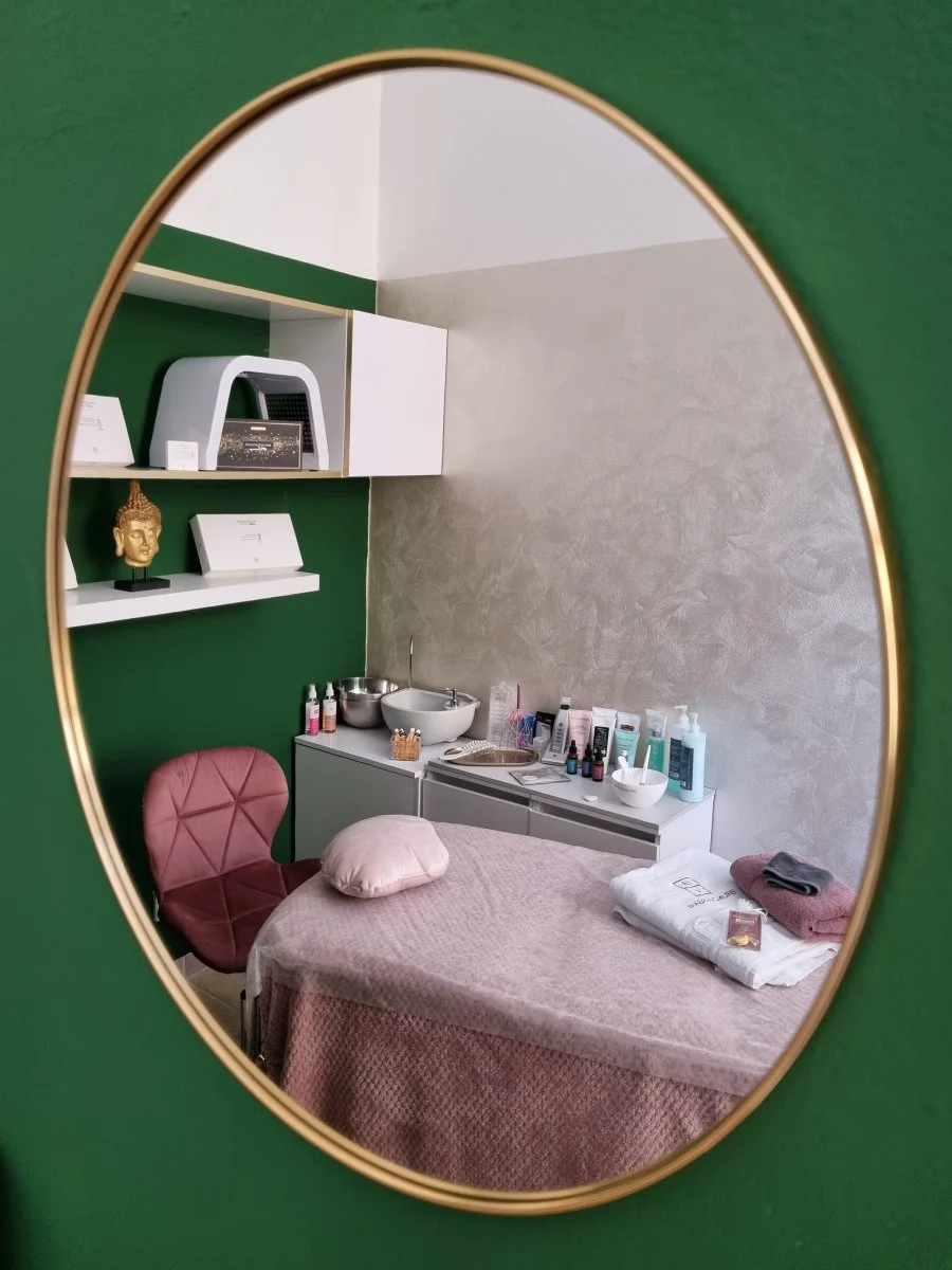 Uvolnění a odpočinek: relaxační masáže se zábalem a hřejivý rituál pro tělo i pleť