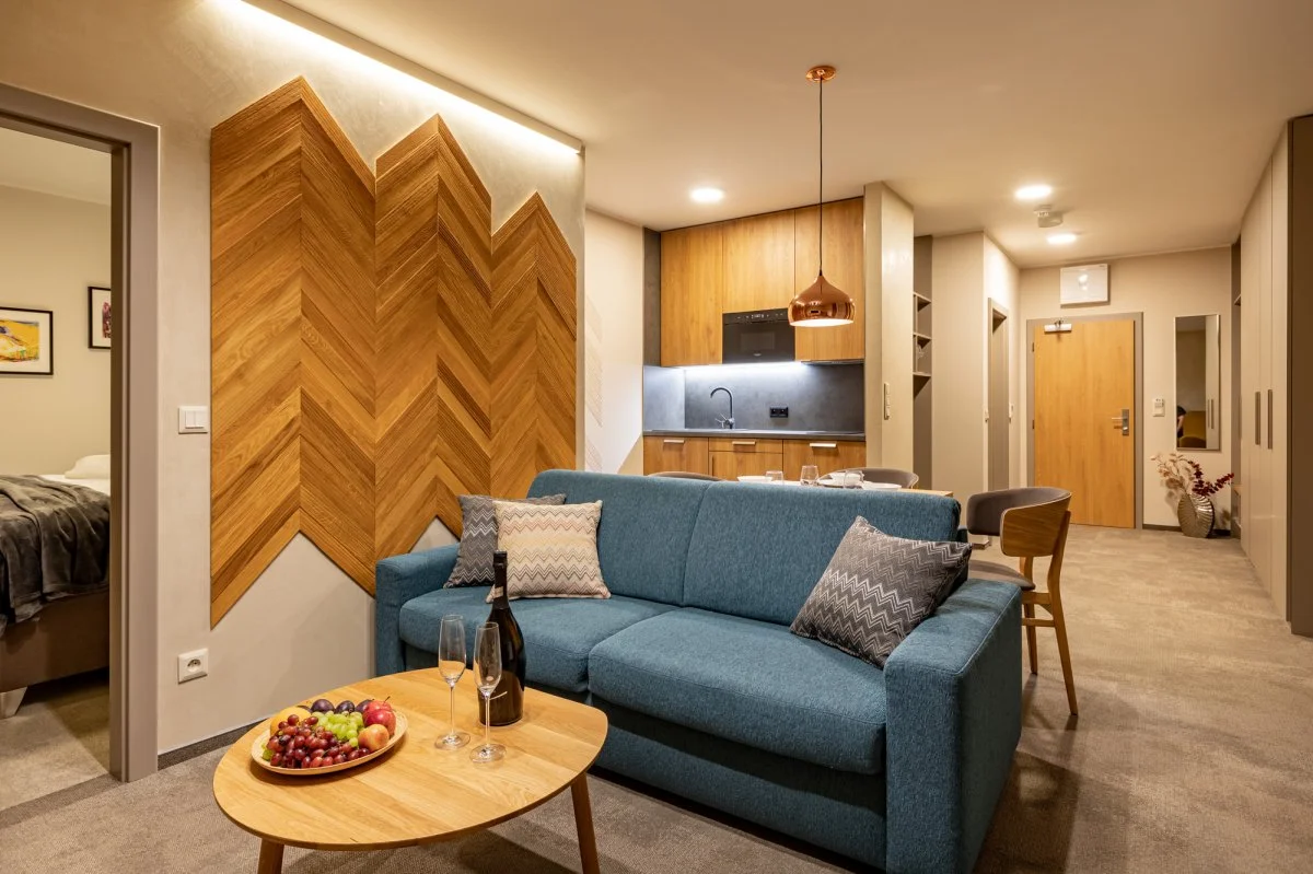 Lukrativní apartmány na břehu Malého Štrbského plesa: dvě děti zdarma