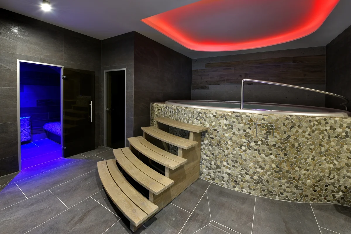 Lukrativní apartmány na břehu Malého Štrbského plesa: dvě děti zdarma