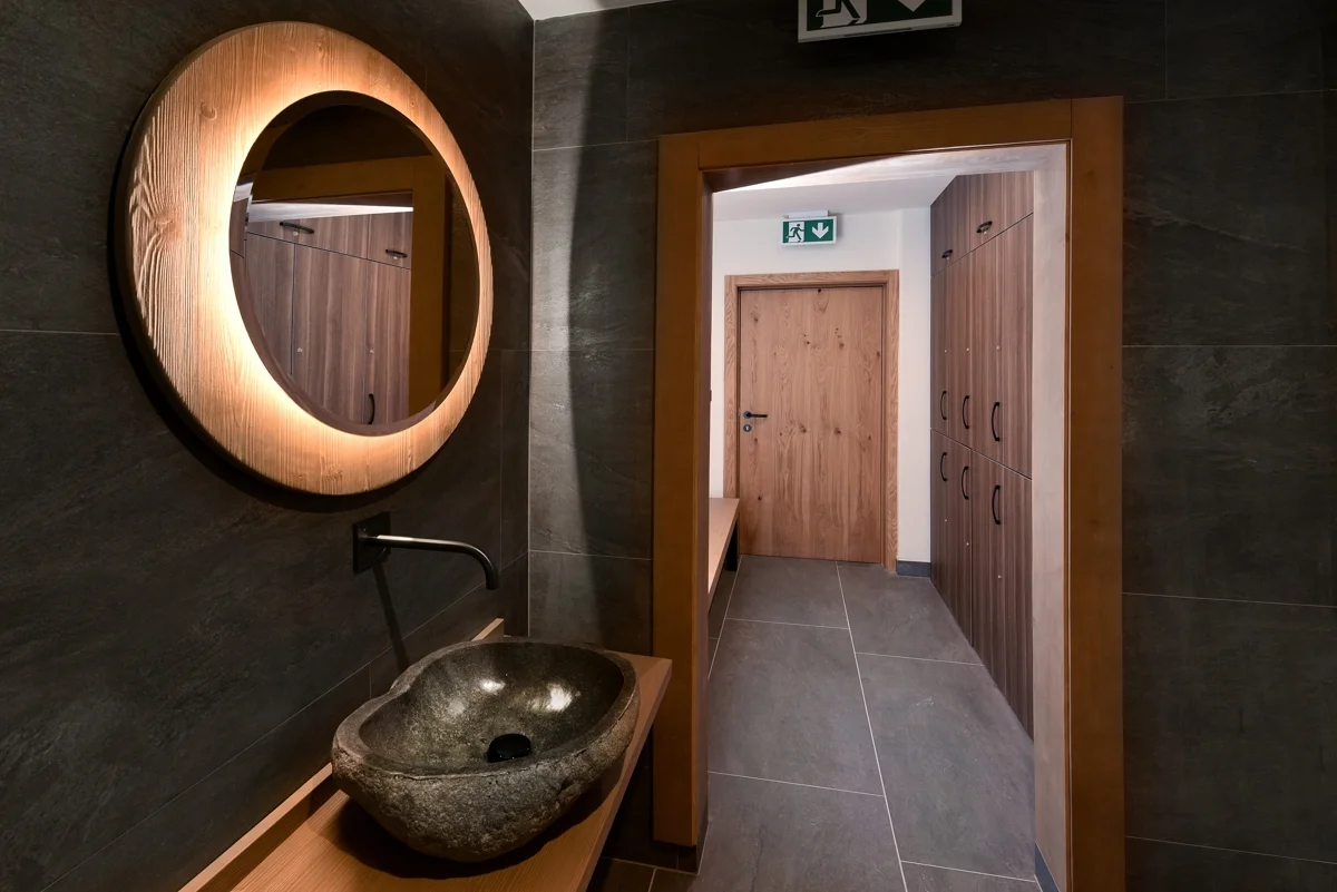 Lukrativní apartmány na břehu Malého Štrbského plesa: dvě děti zdarma