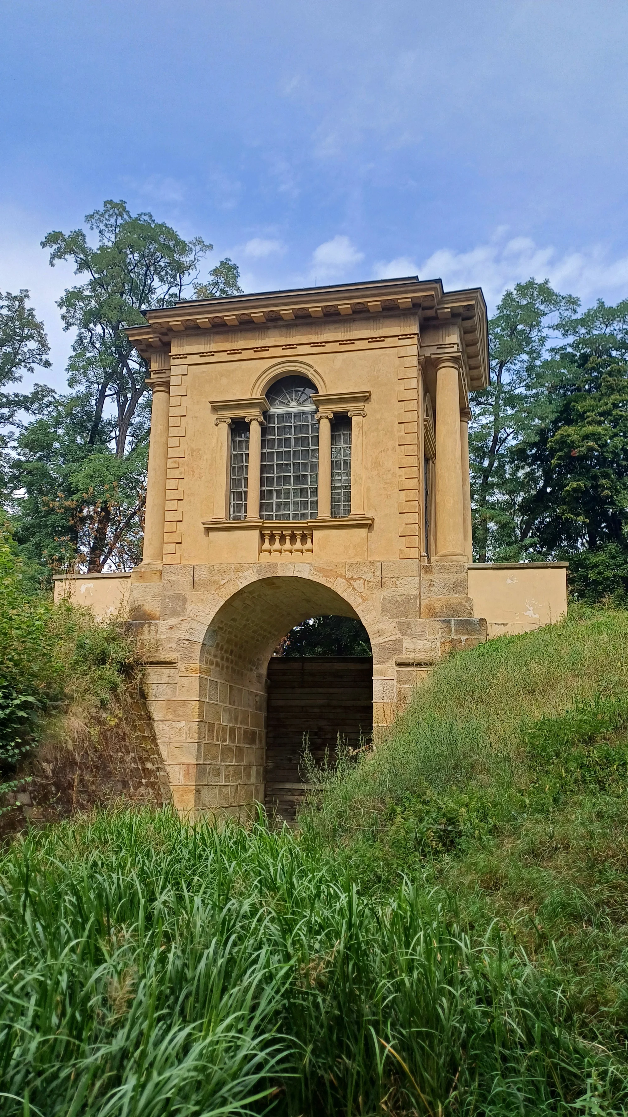 Duch Veltrus - Ztracené jméno: venkovní úniková hra v zámeckém parku