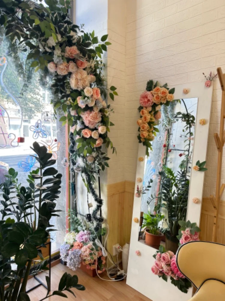 Hýčkání pro ruce i nohy: Manikúra, pedikúra či modeláž nehtů