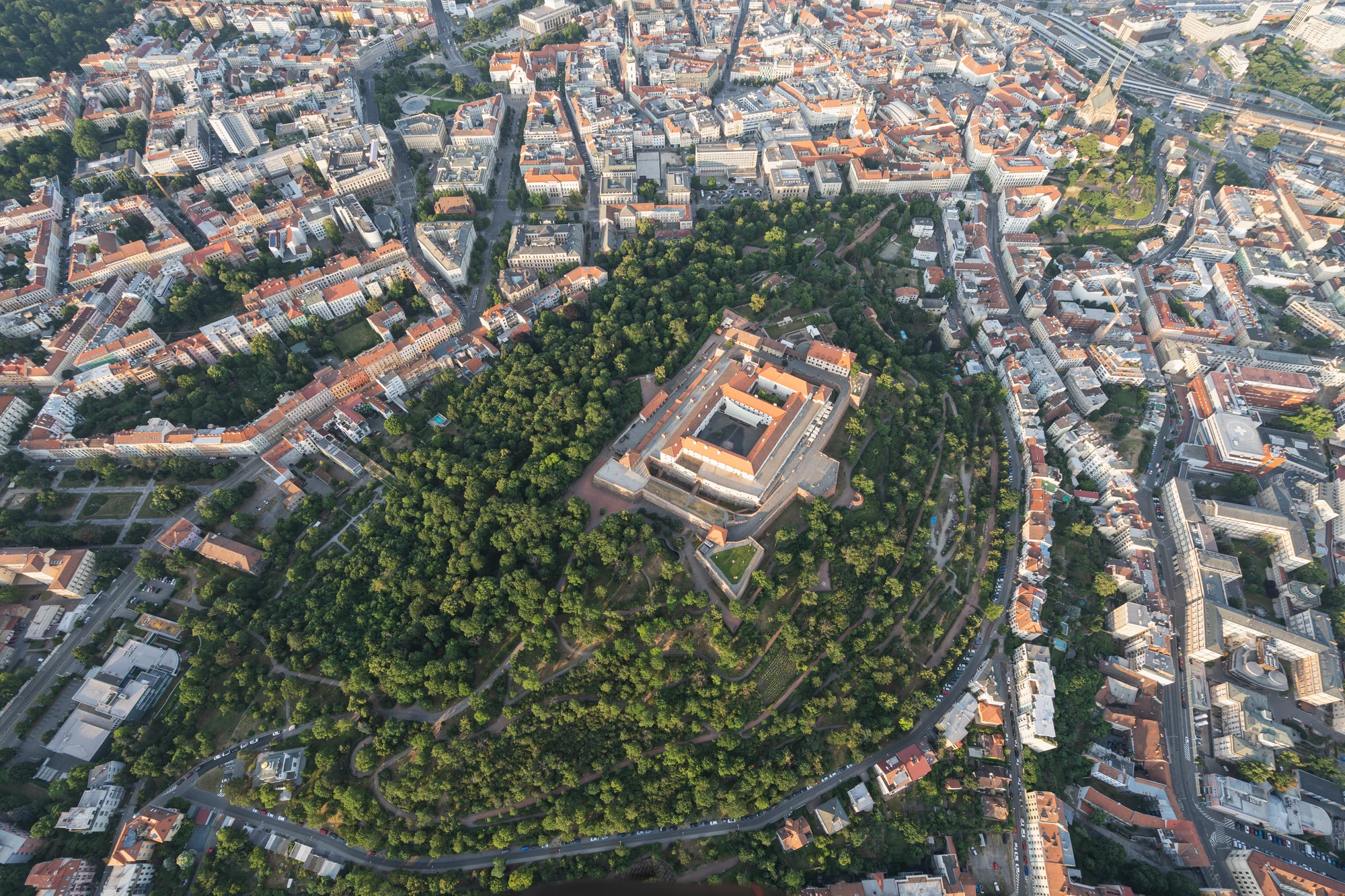 Pohlédněte na svět z výšky: let malým či velkým balónem – Brno, Pálava, Jihlava, Kroměříž aj.
