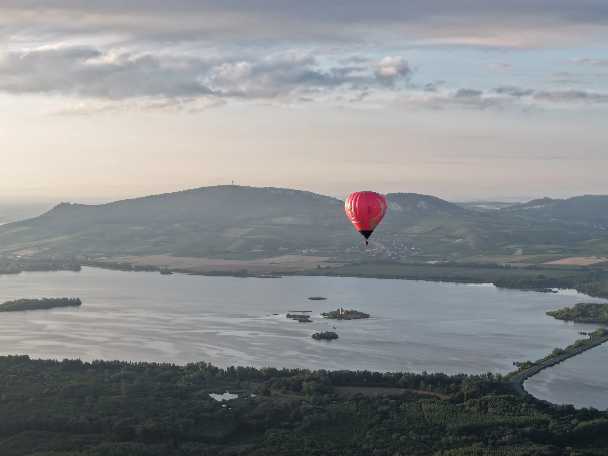 Pohlédněte na svět z výšky: let malým či velkým balónem – Brno, Pálava, Jihlava, Kroměříž aj.