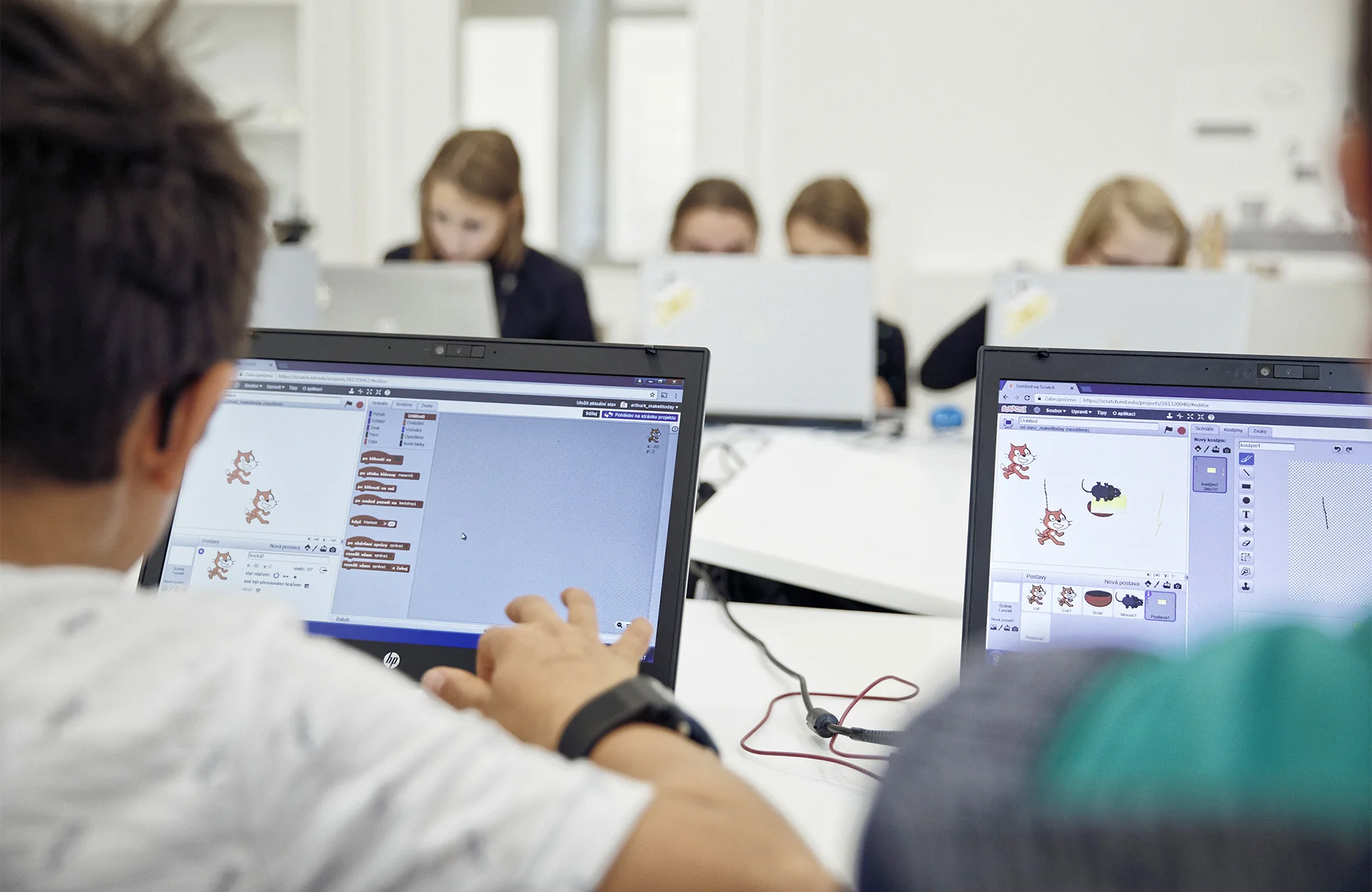 Dejte dětem náskok do života: interaktivní online kurz programování i grafiky