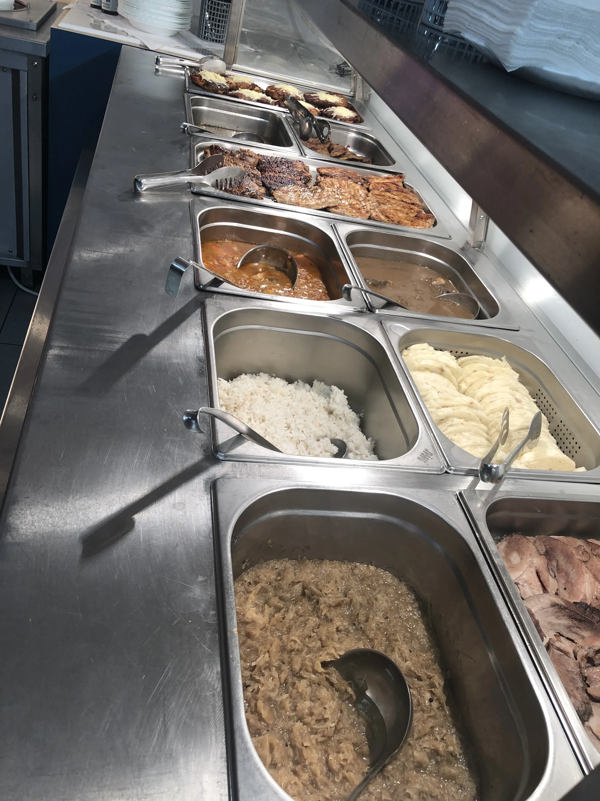 Snězte, co můžete v české restauraci: teplá a studená jídla, řízky, zmrzlina