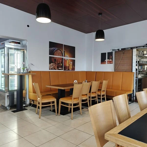 Brdský burger z regionálního hovězího masa, hranolky a pivo pro 1 i 2 osoby