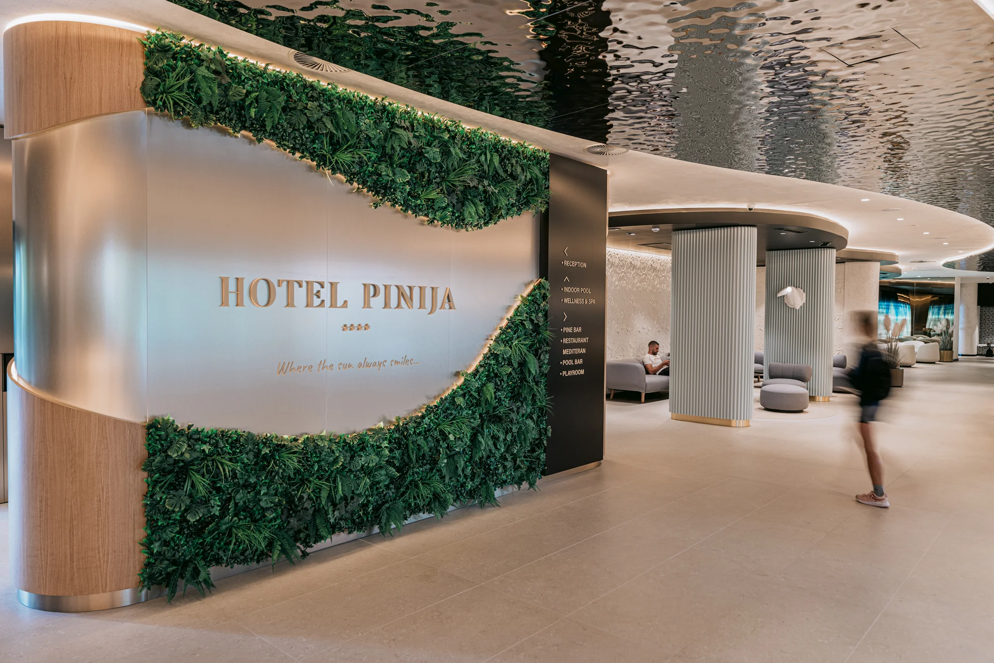 4* hotel v Petrčane u Zadaru: hned u pláže, se snídaní či polopenzí a neomezeným wellness