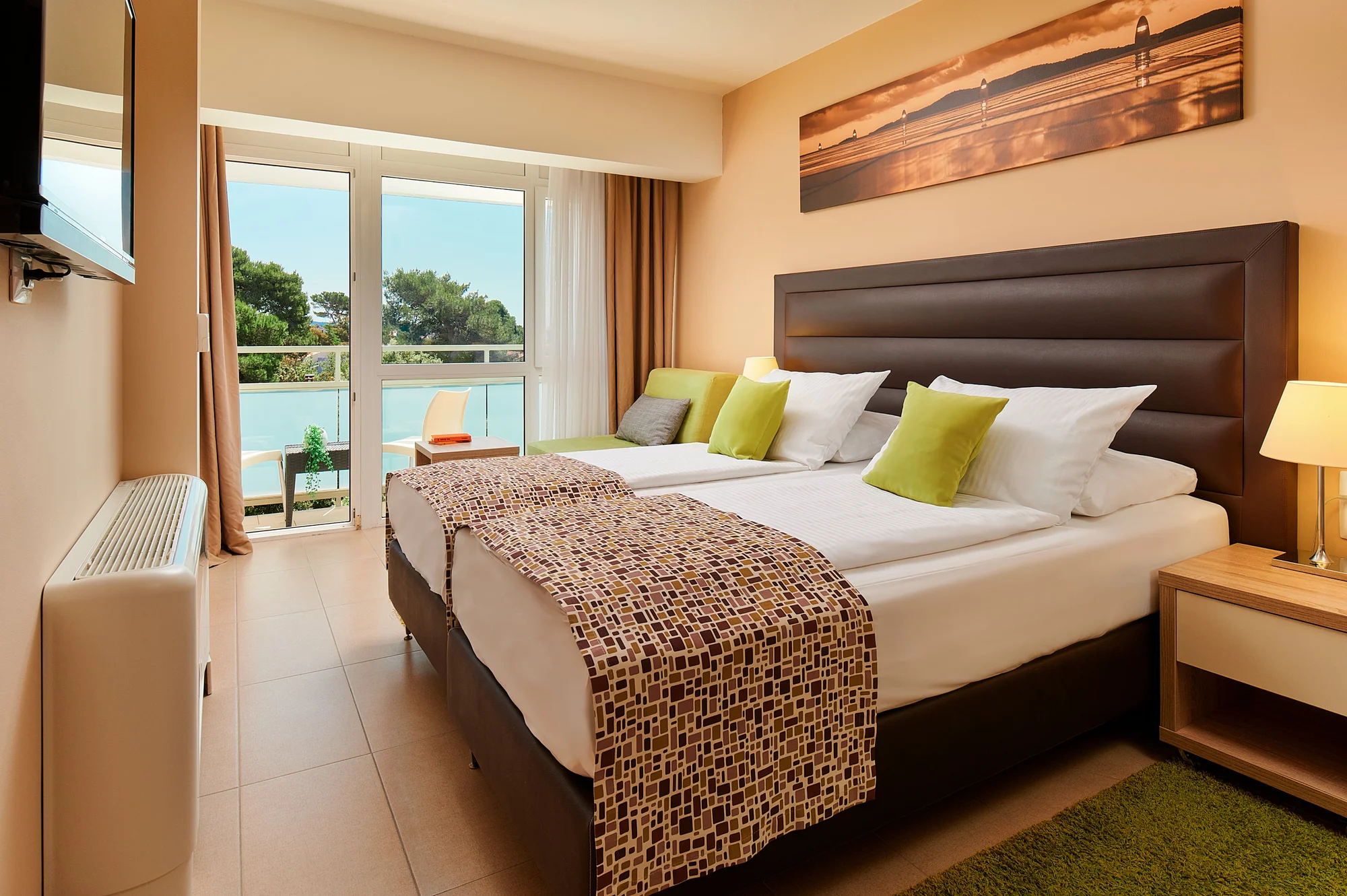 4* hotel v Petrčane u Zadaru: hned u pláže, se snídaní či polopenzí a neomezeným wellness