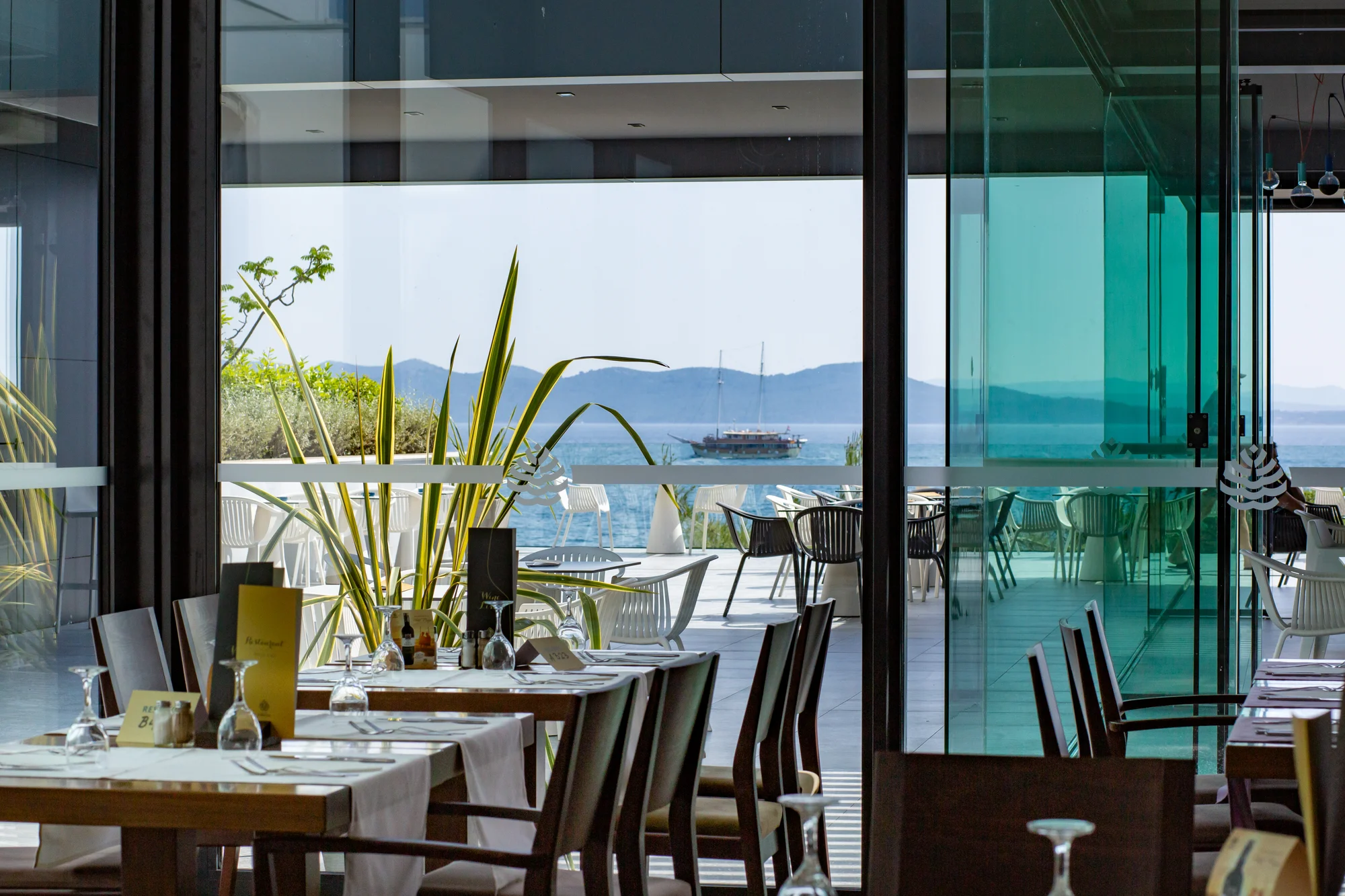 4* hotel v Petrčane u Zadaru: hned u pláže, se snídaní či polopenzí a neomezeným wellness